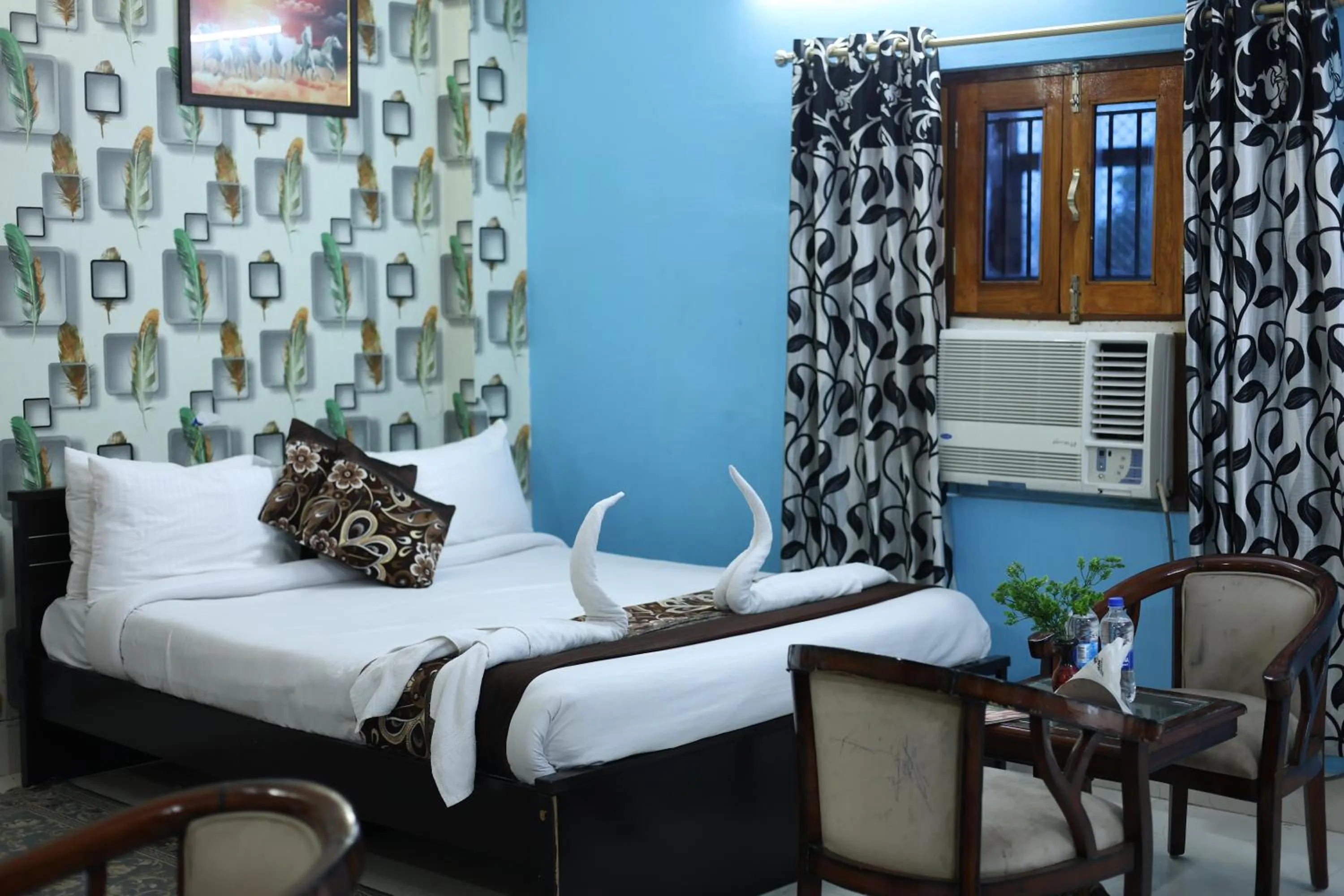 Bedroom, Bed in Hotel Anand LOK