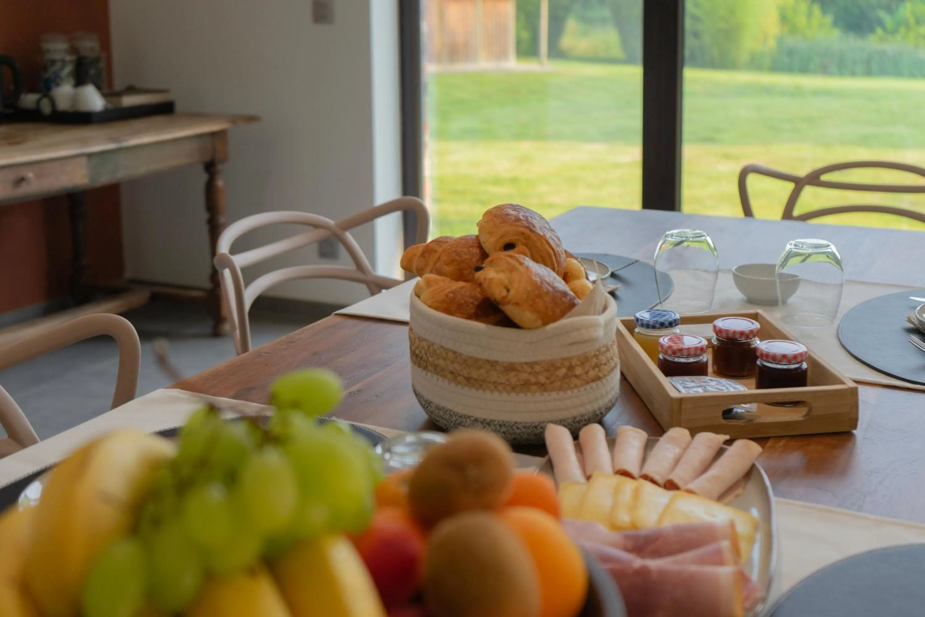 Breakfast in Au Petit Canteleu - Bed & Breakfast