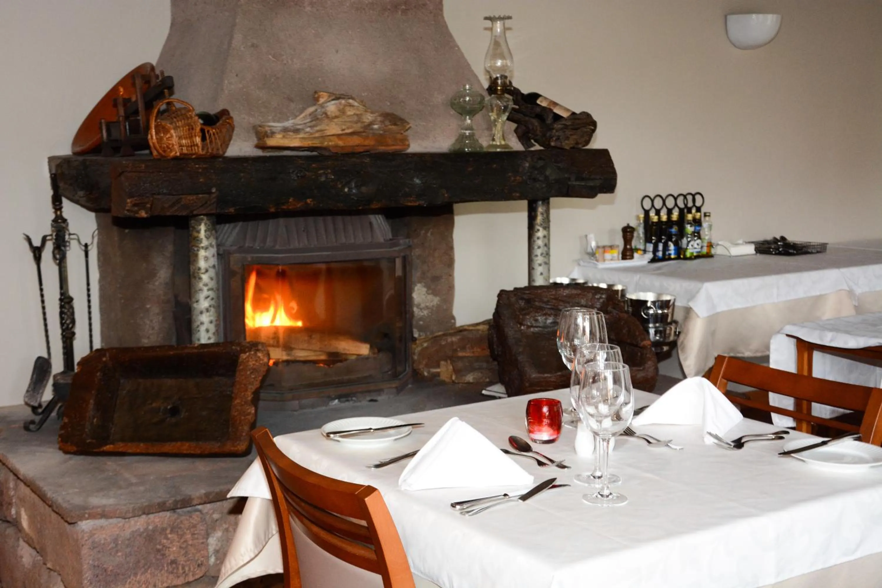 Restaurant/places to eat in Solar de Boaventura