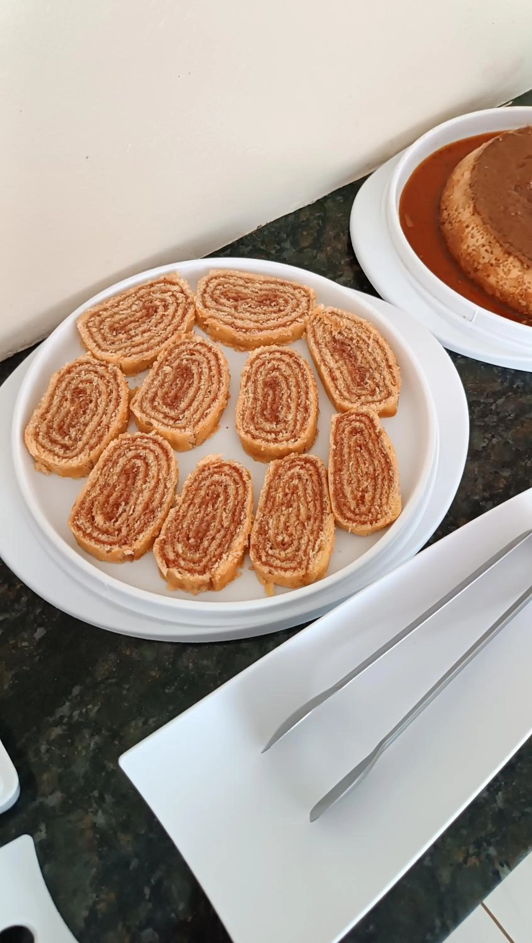 Buffet breakfast in Pousada Canto dos Corais