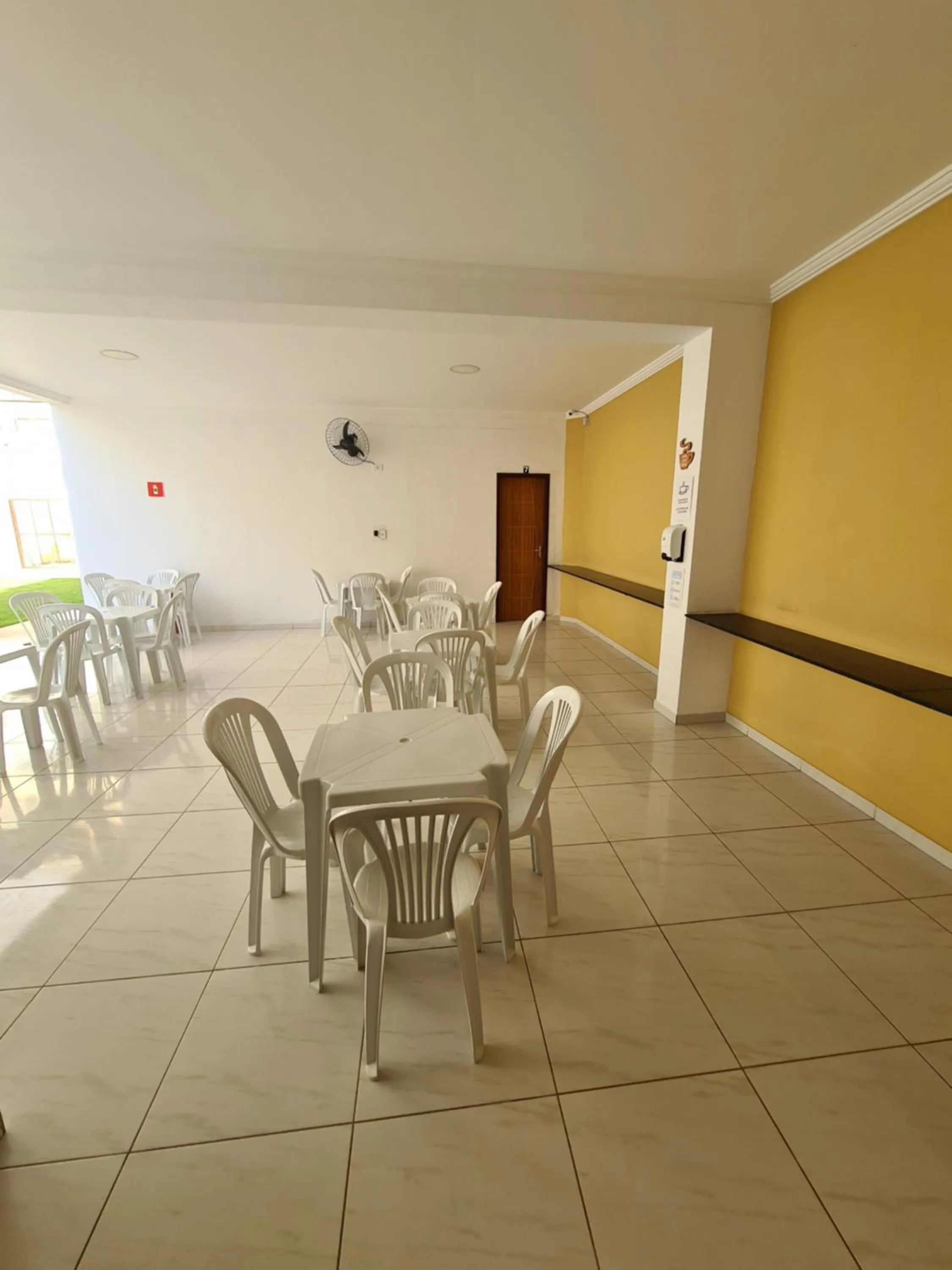 Dining area in Pousada Canto dos Corais