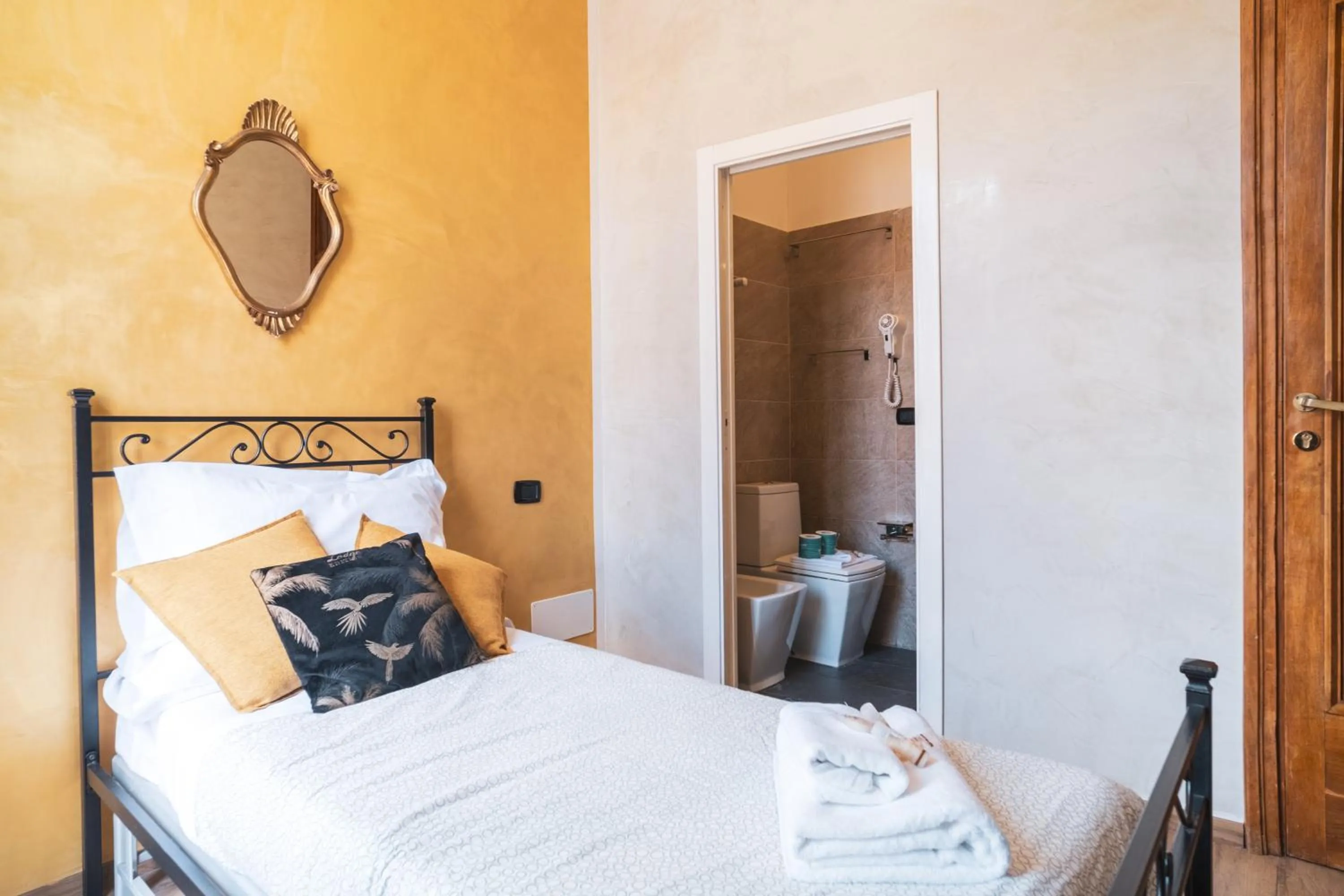 Bed in Golden Rooms Piazza di Spagna