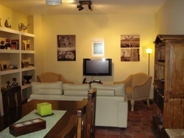 Communal lounge/ TV room in Casa Rural Descanso del Quijote