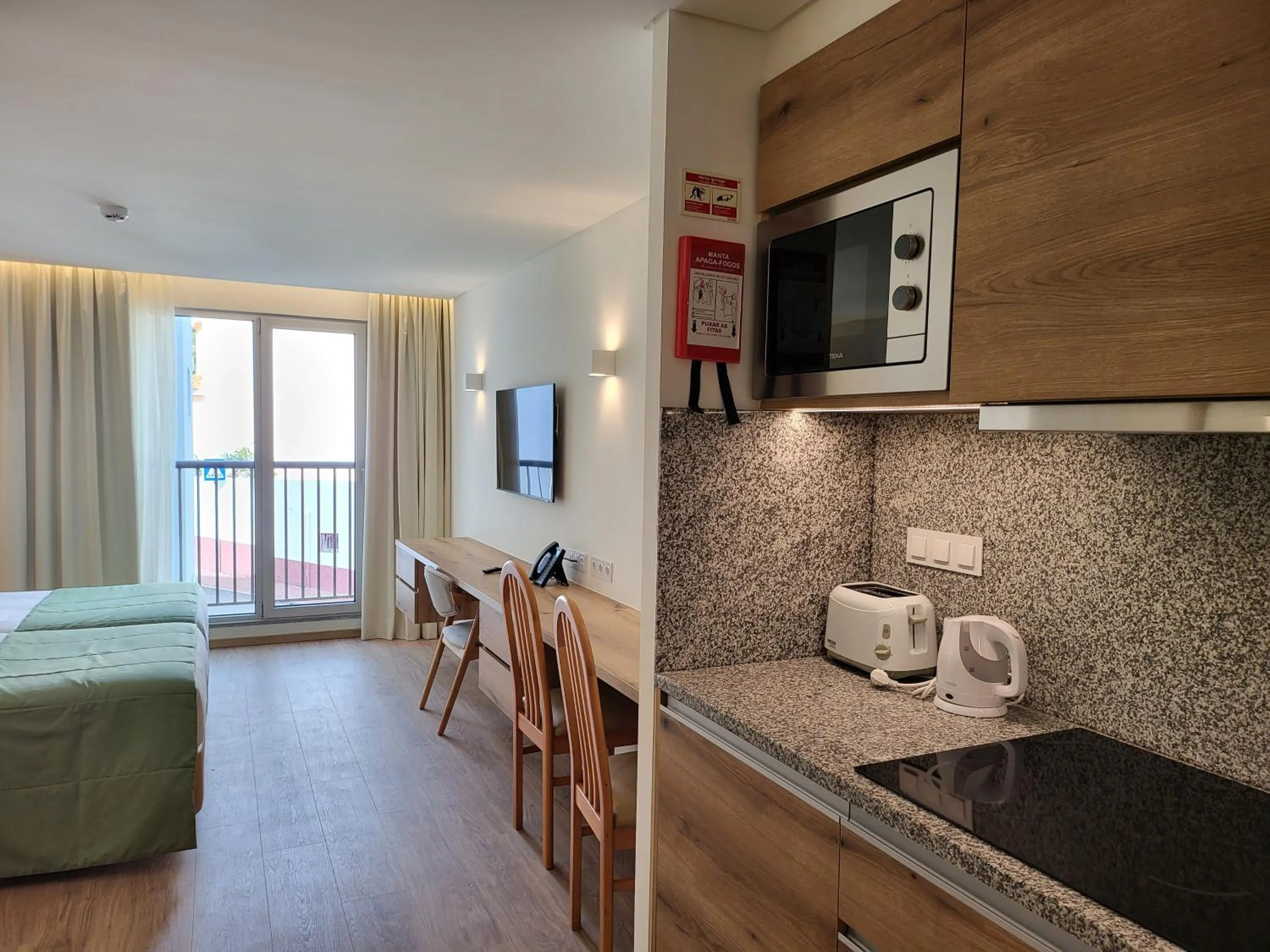 Bedroom, Bed in Hotel Royal Orchid