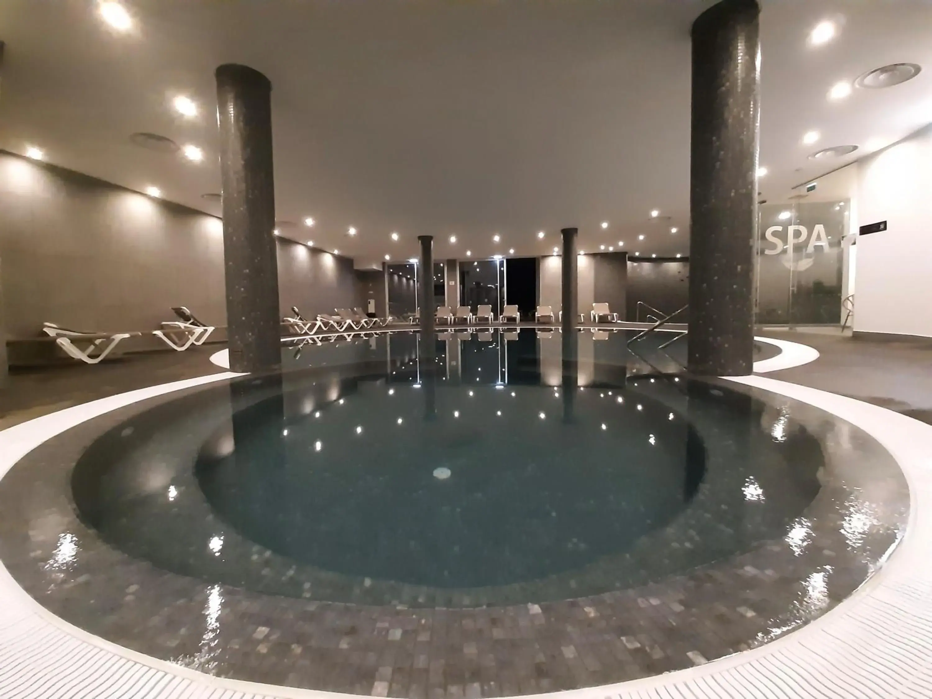 Spa and wellness centre/facilities in Hotel Royal Orchid Spa and wellness centre/facilities in Hotel Royal Orchid