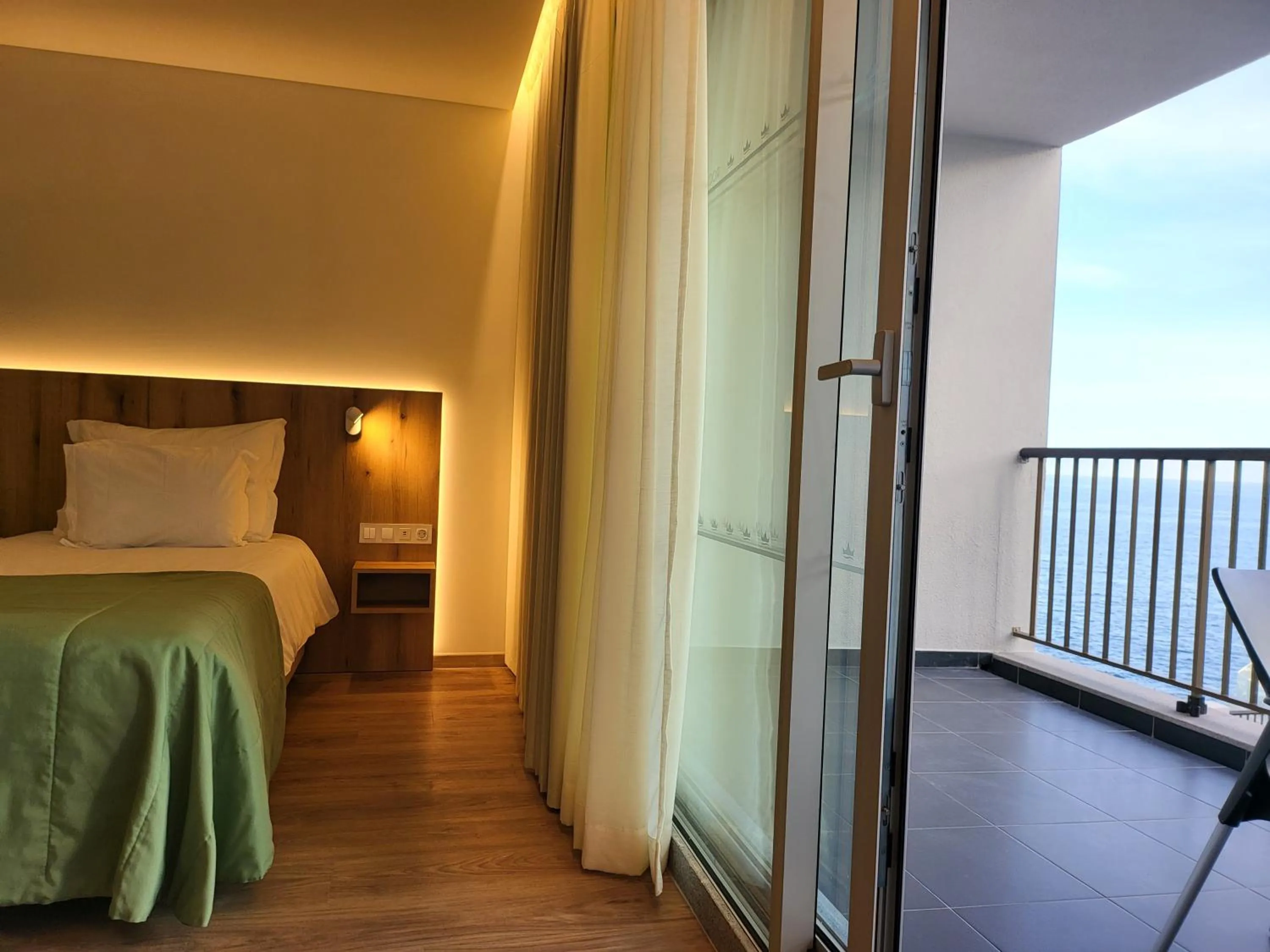 Bedroom, Bed in Hotel Royal Orchid