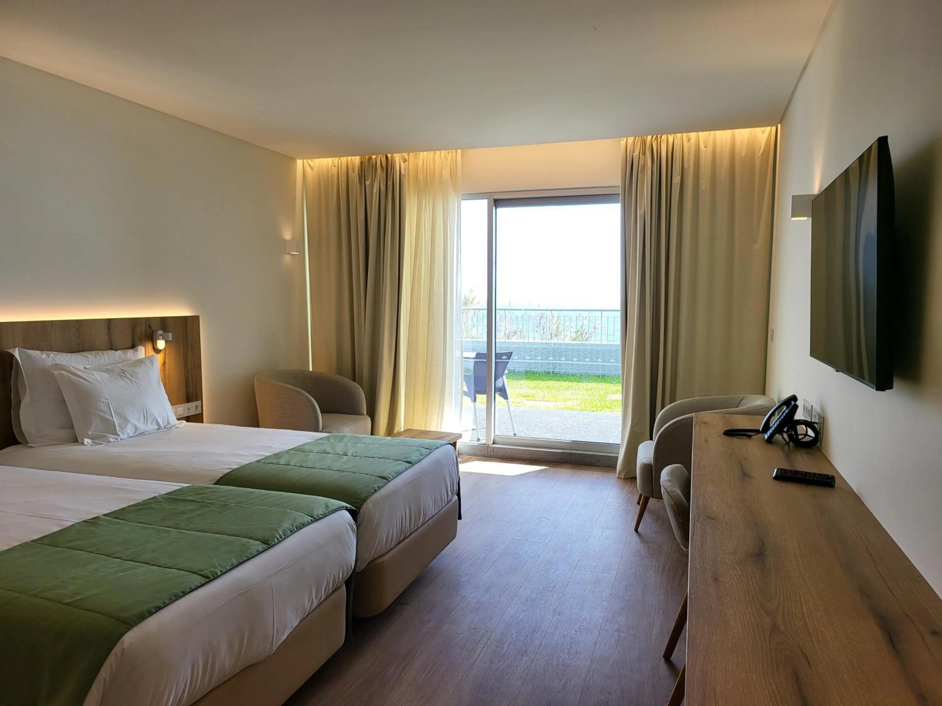 Bedroom, Bed in Hotel Royal Orchid