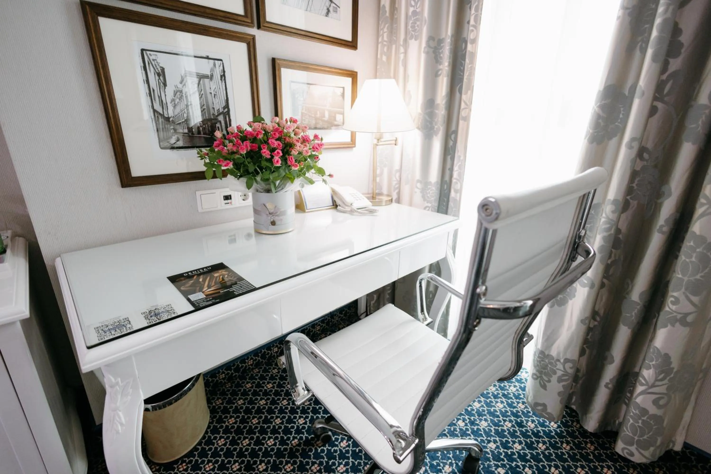 Seating area in Kazzhol Hotel Astana