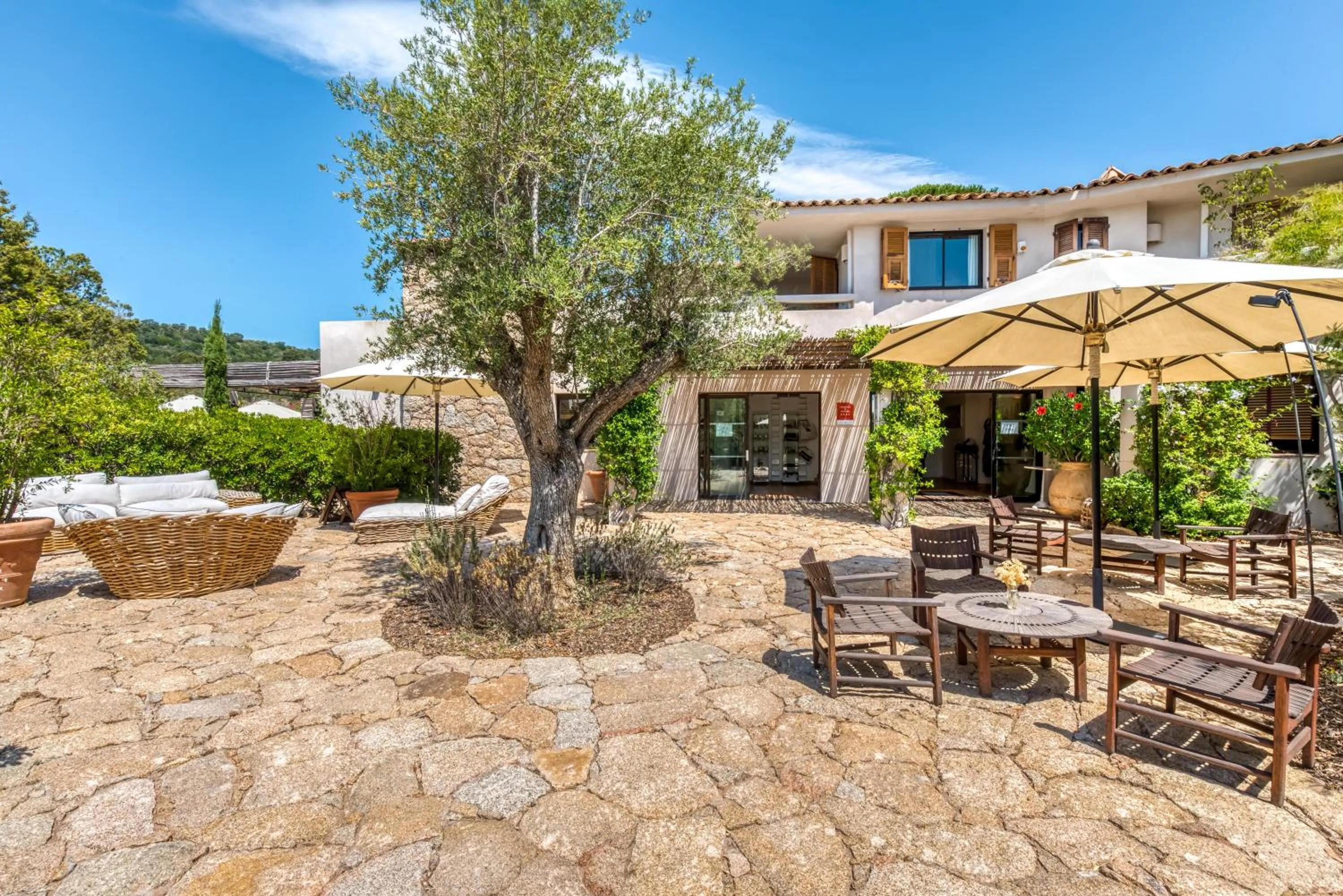 Facade/entrance in Domaine Santa Giulia Palace
