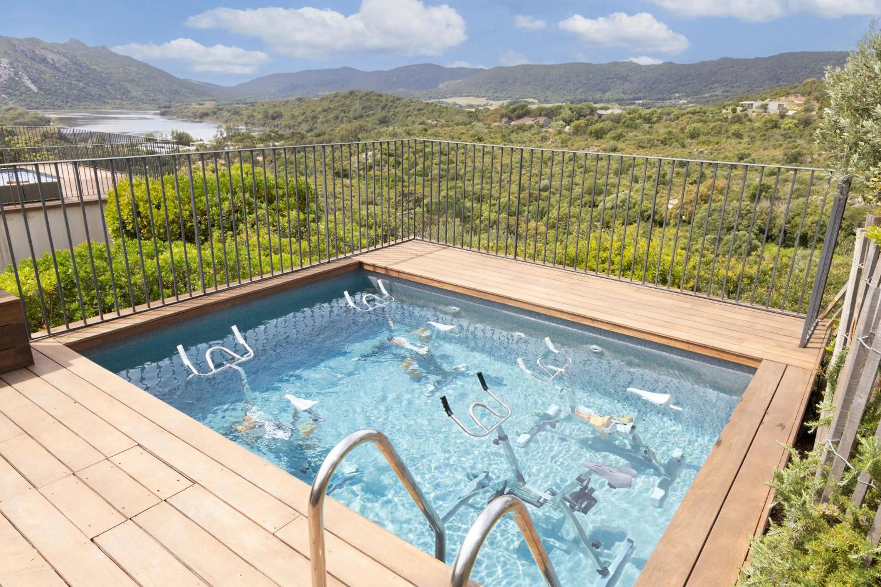 Swimming pool in Domaine Santa Giulia Palace