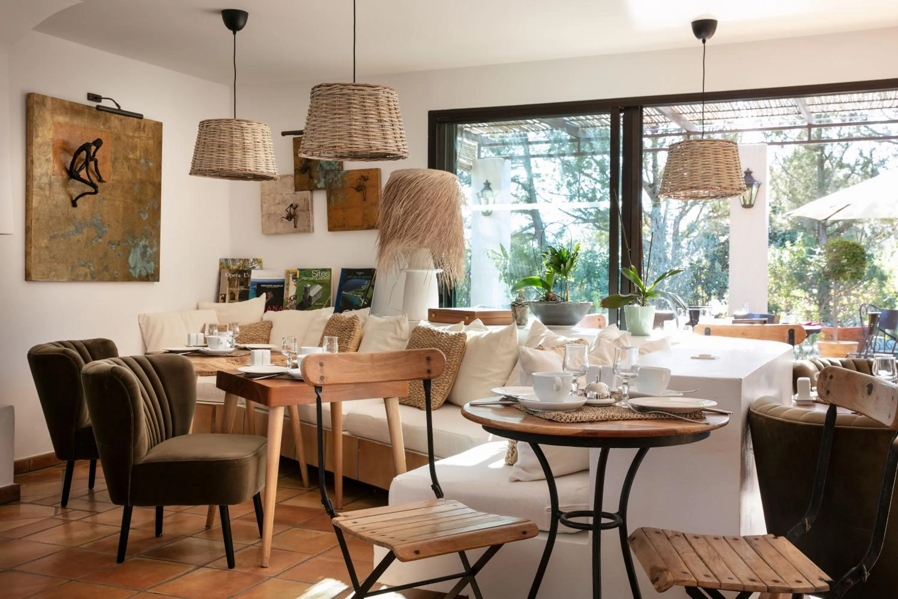 Restaurant/places to eat in Domaine Santa Giulia Palace