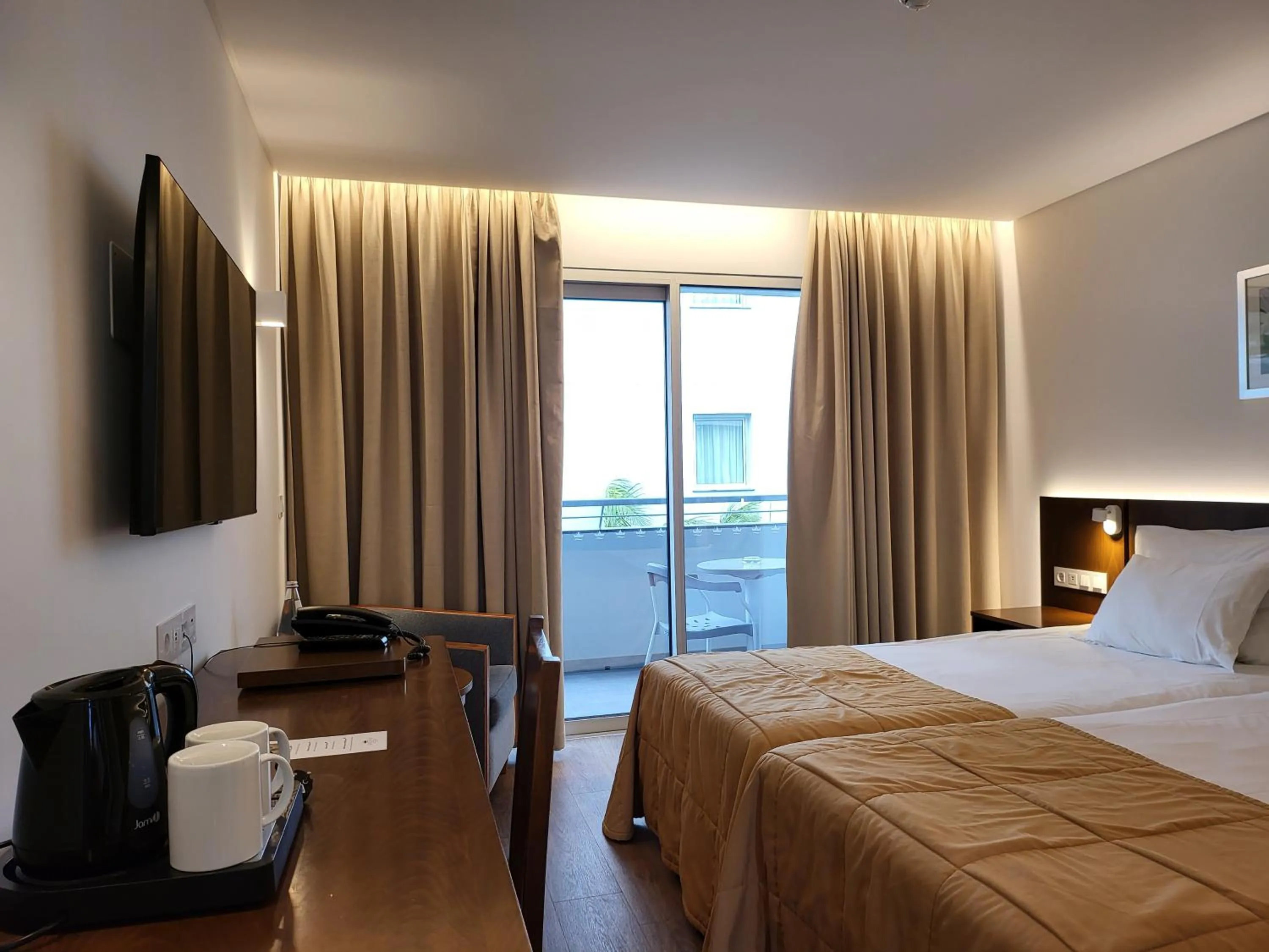 Bedroom, Bed in Hotel Roca Mar