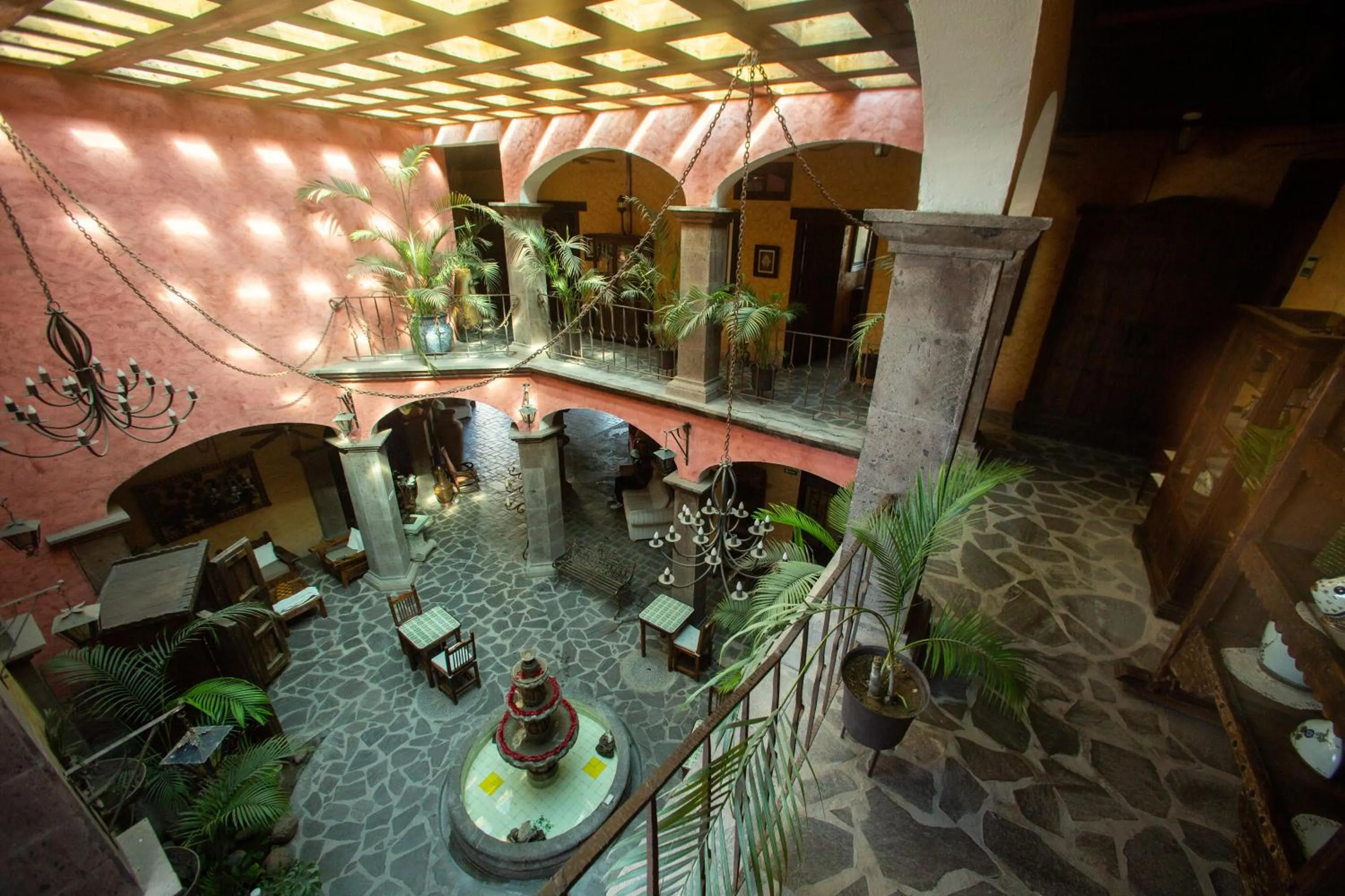Restaurant/places to eat in Hotel Boutique Posada De Las Flores Loreto