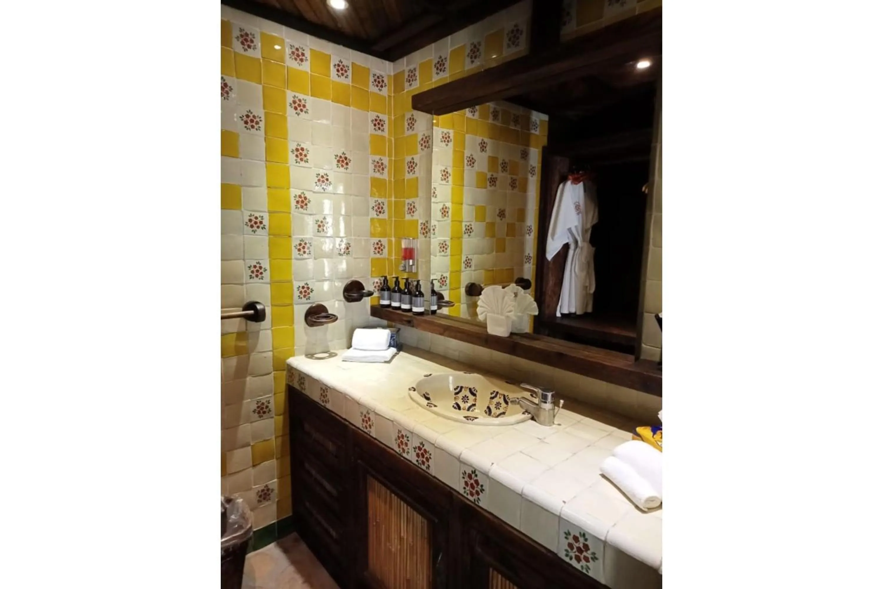 Bathroom in Hotel Boutique Posada De Las Flores Loreto