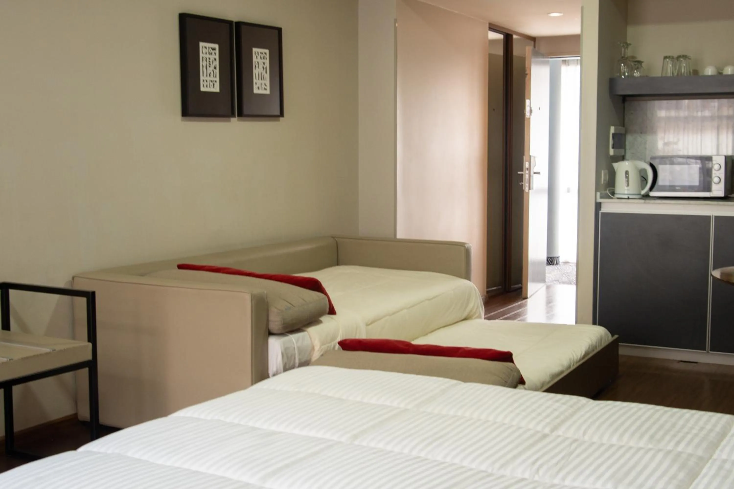 Photo of the whole room, Bed in Ayres Apartments Palermo