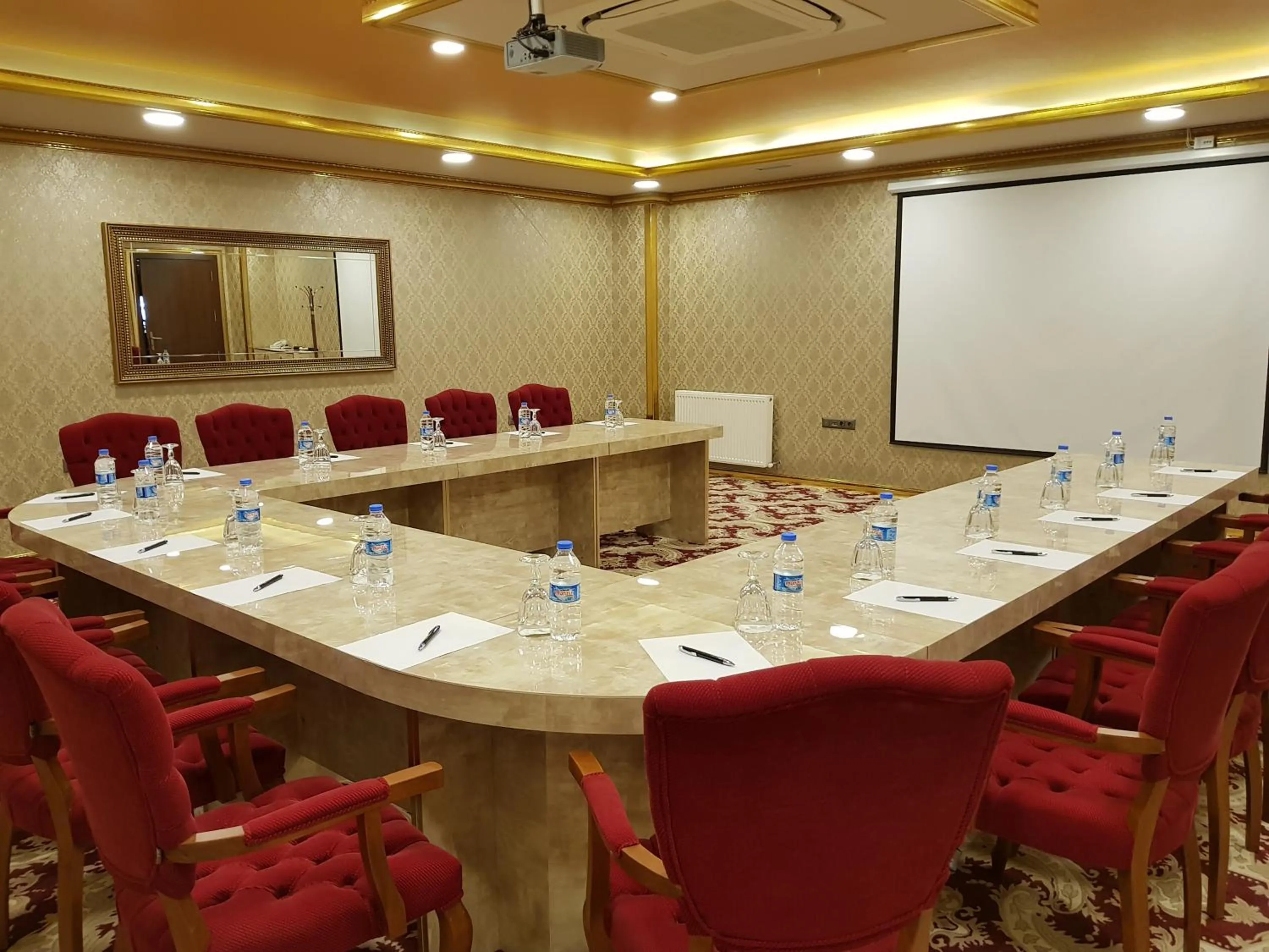 Business facilities in Savona Otel Sivas