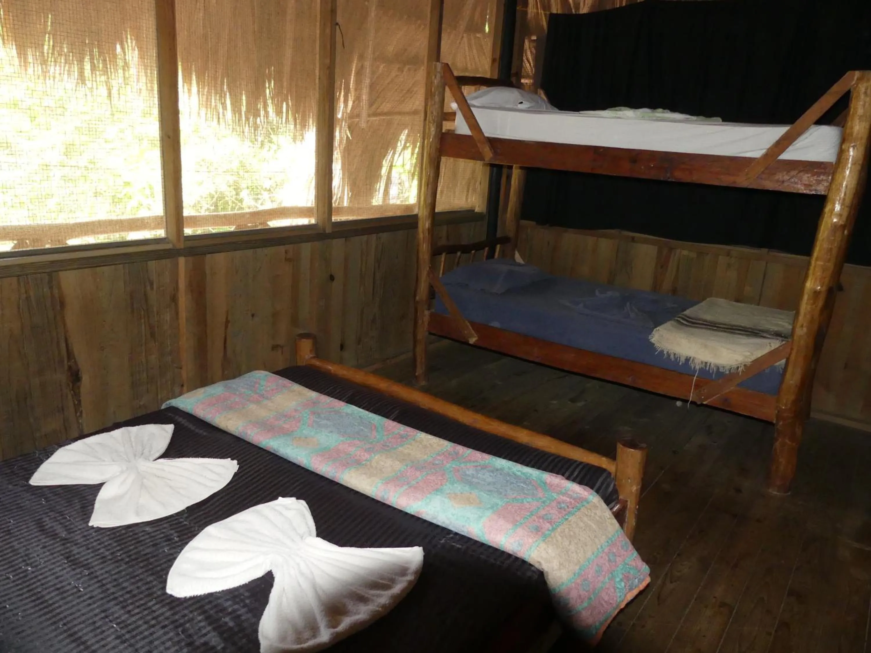 Economy Family Room with Shared Bathroom - single occupancy in Hotel Kangaroo y Restaurante