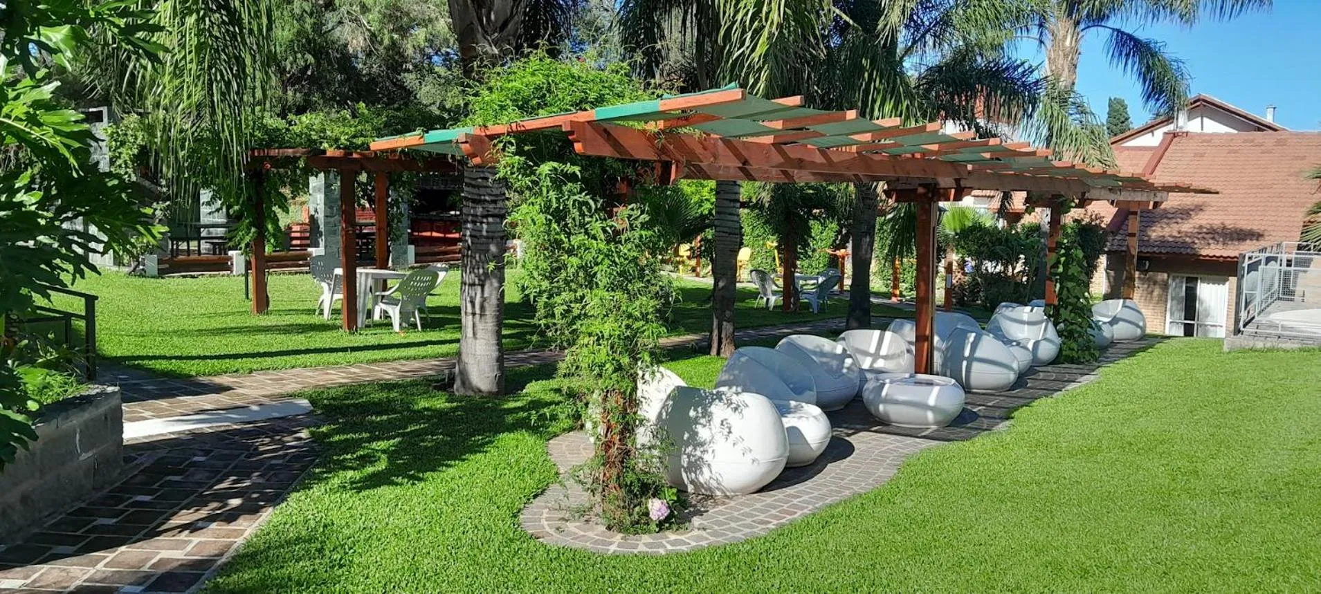 Garden in Candy Apart Hotel