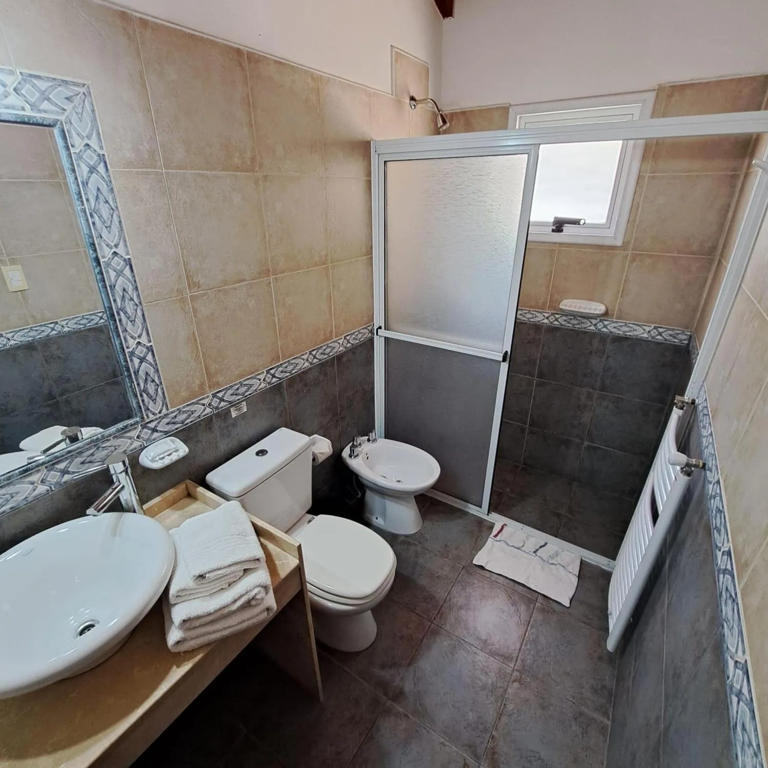 Shower in Candy Apart Hotel