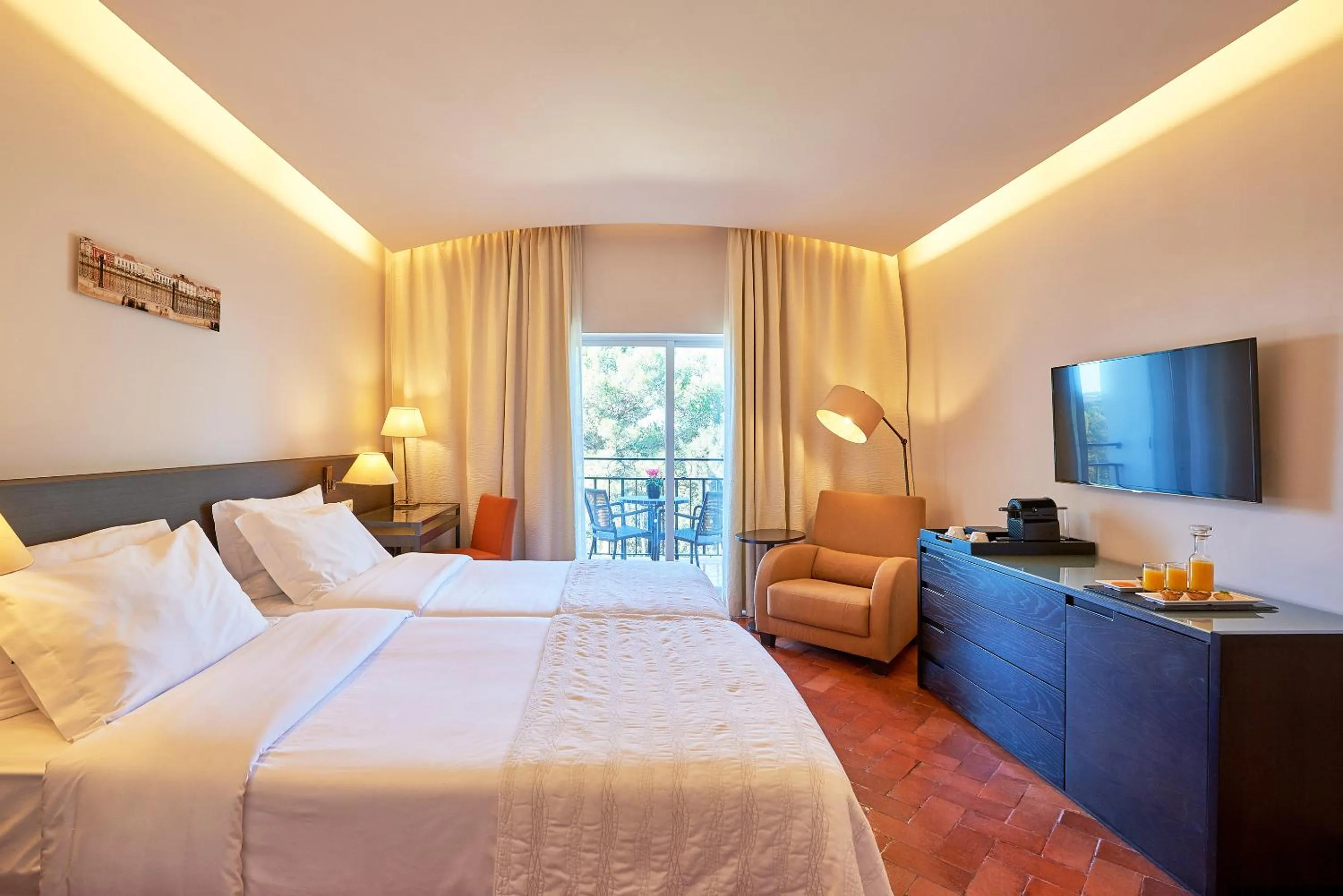 Bedroom, Bed in Penina Hotel & Golf Resort