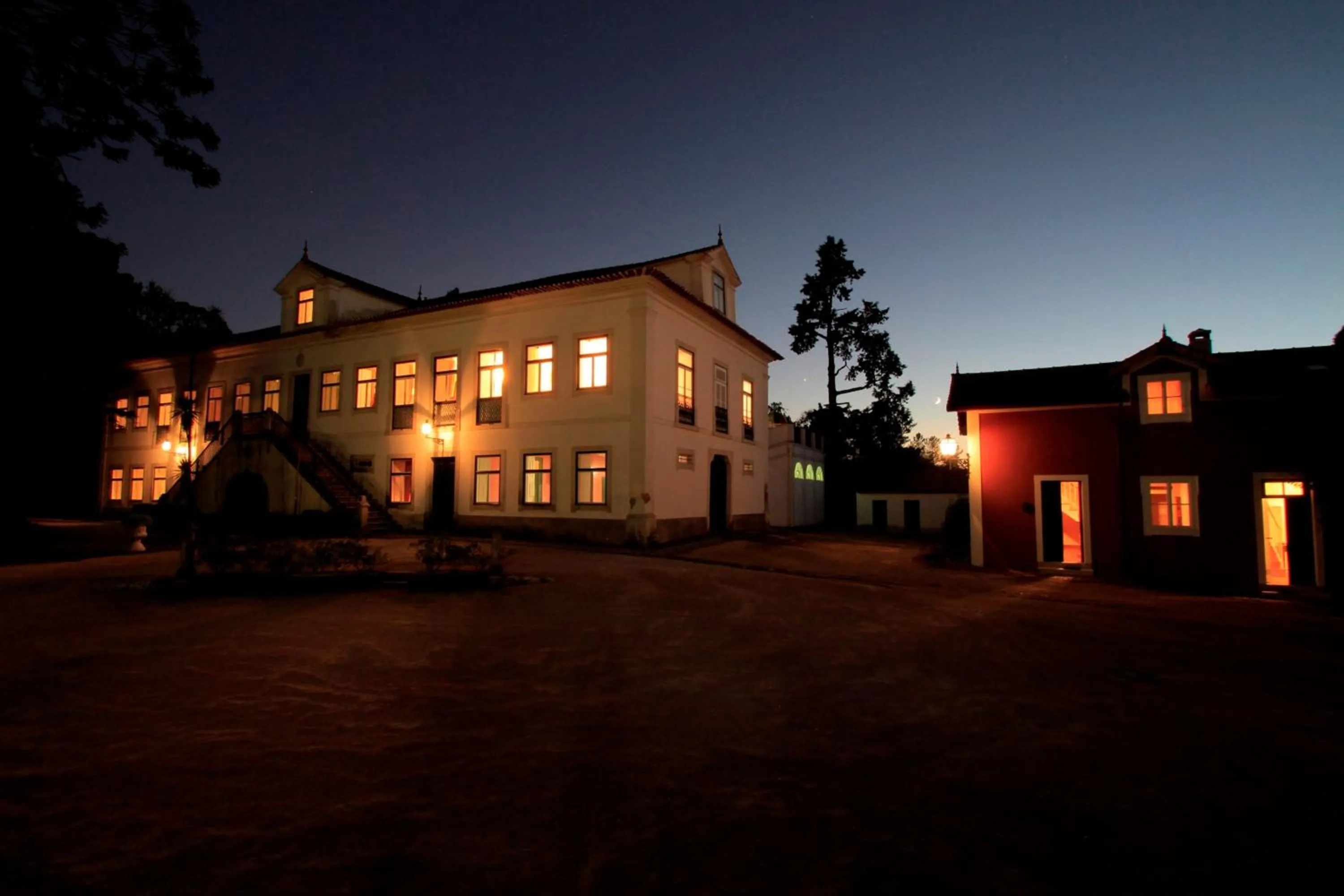 Facade/entrance in Casa de Mogofores