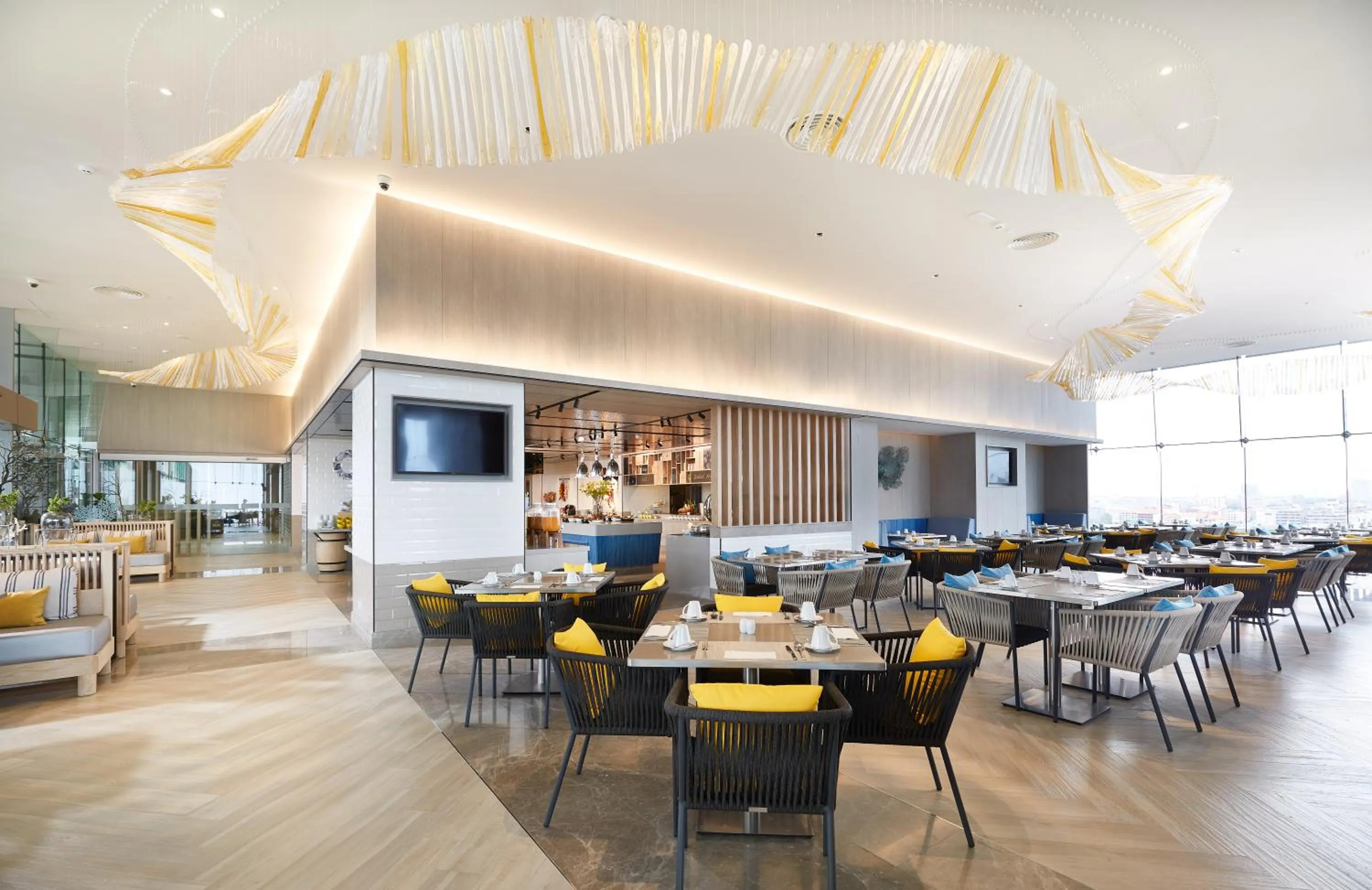 Restaurant/places to eat in Grande Centre Point Pattaya