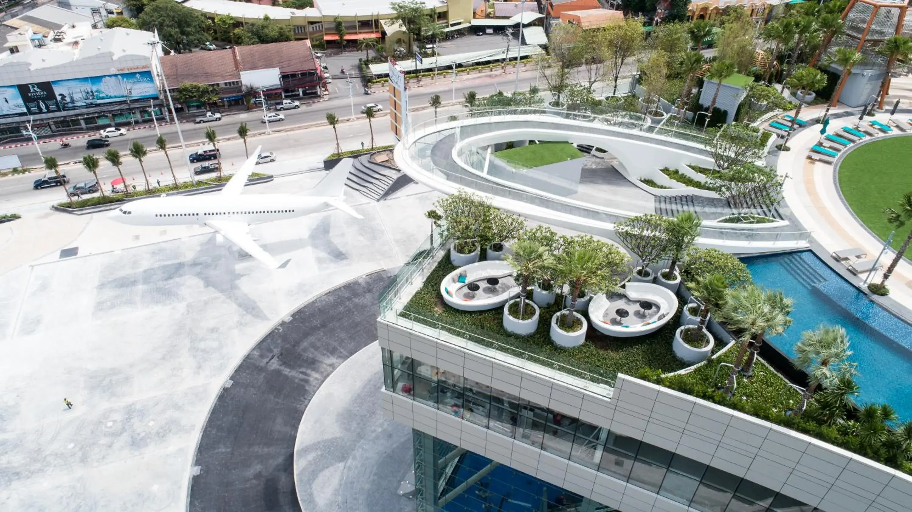 Property building in Grande Centre Point Pattaya Property building in Grande Centre Point Pattaya