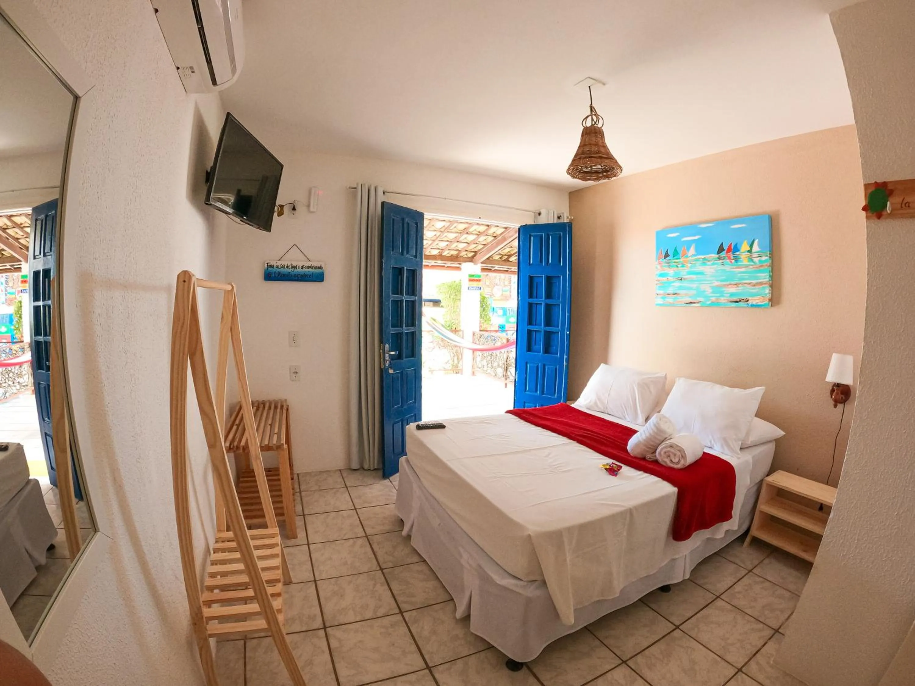 Double Room with Balcony and Sea View in Pousada La Bella Luna