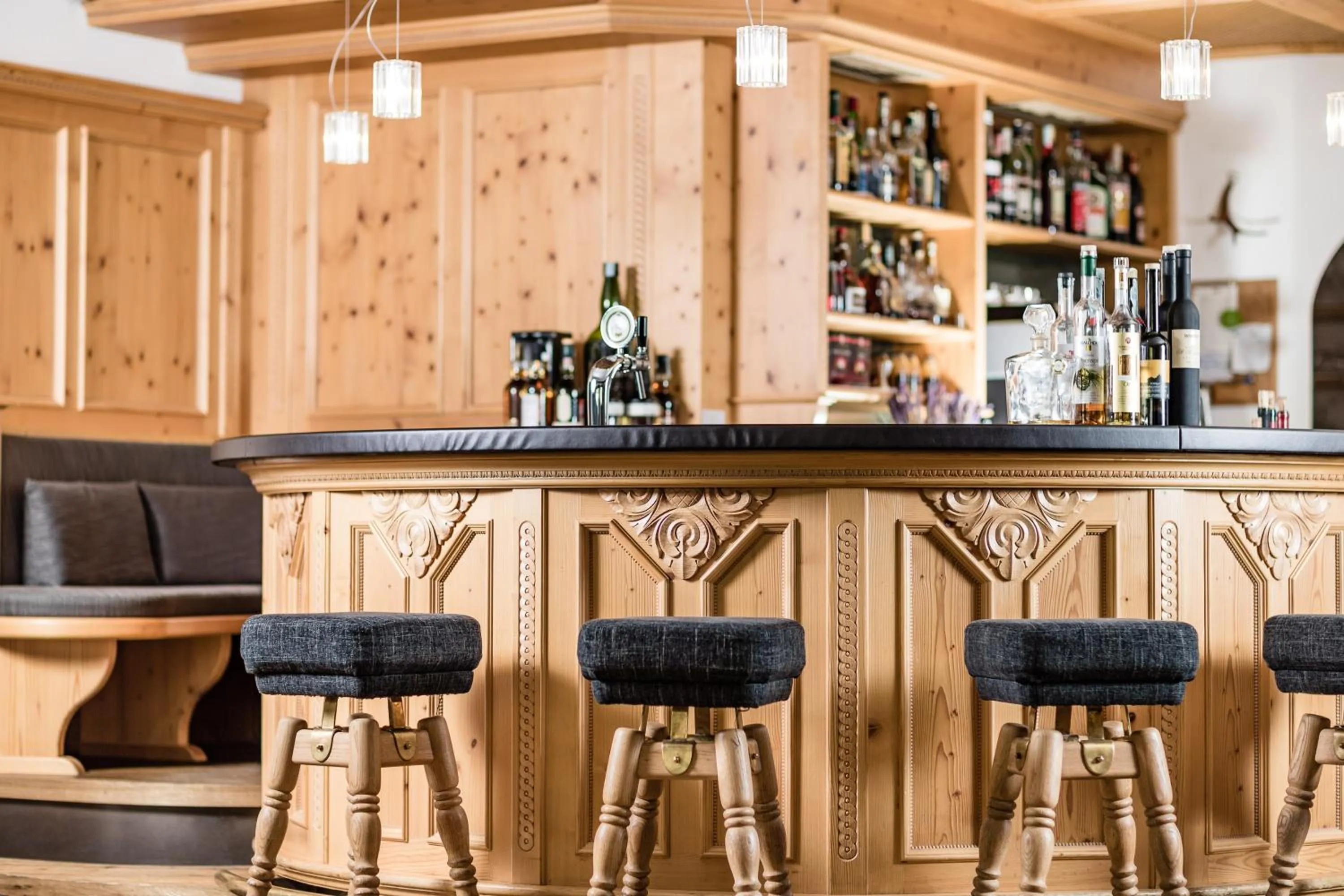 Lounge or bar in Hotel Continental Dolomites