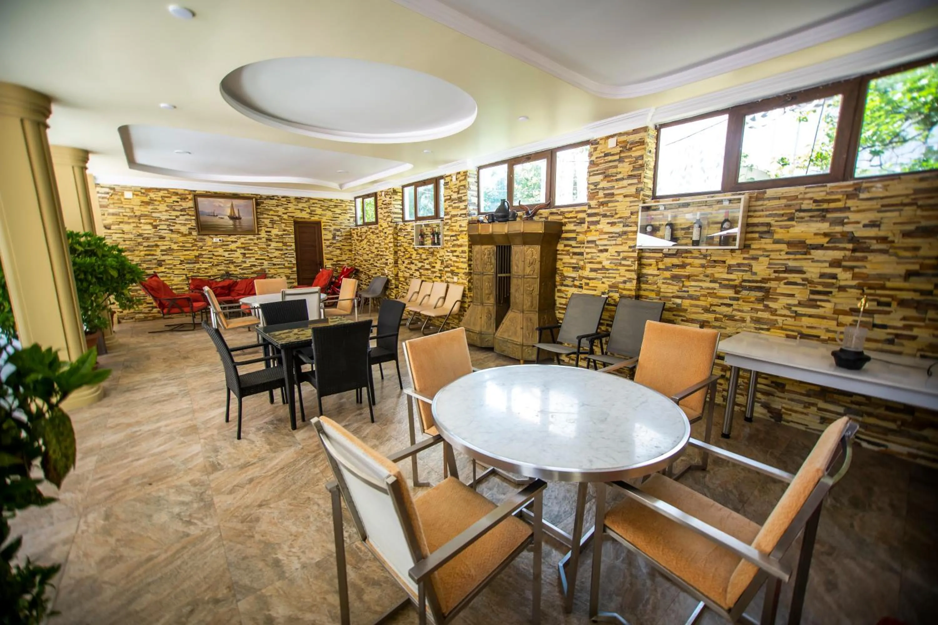 Lounge or bar in Hotel Chveni Ezo