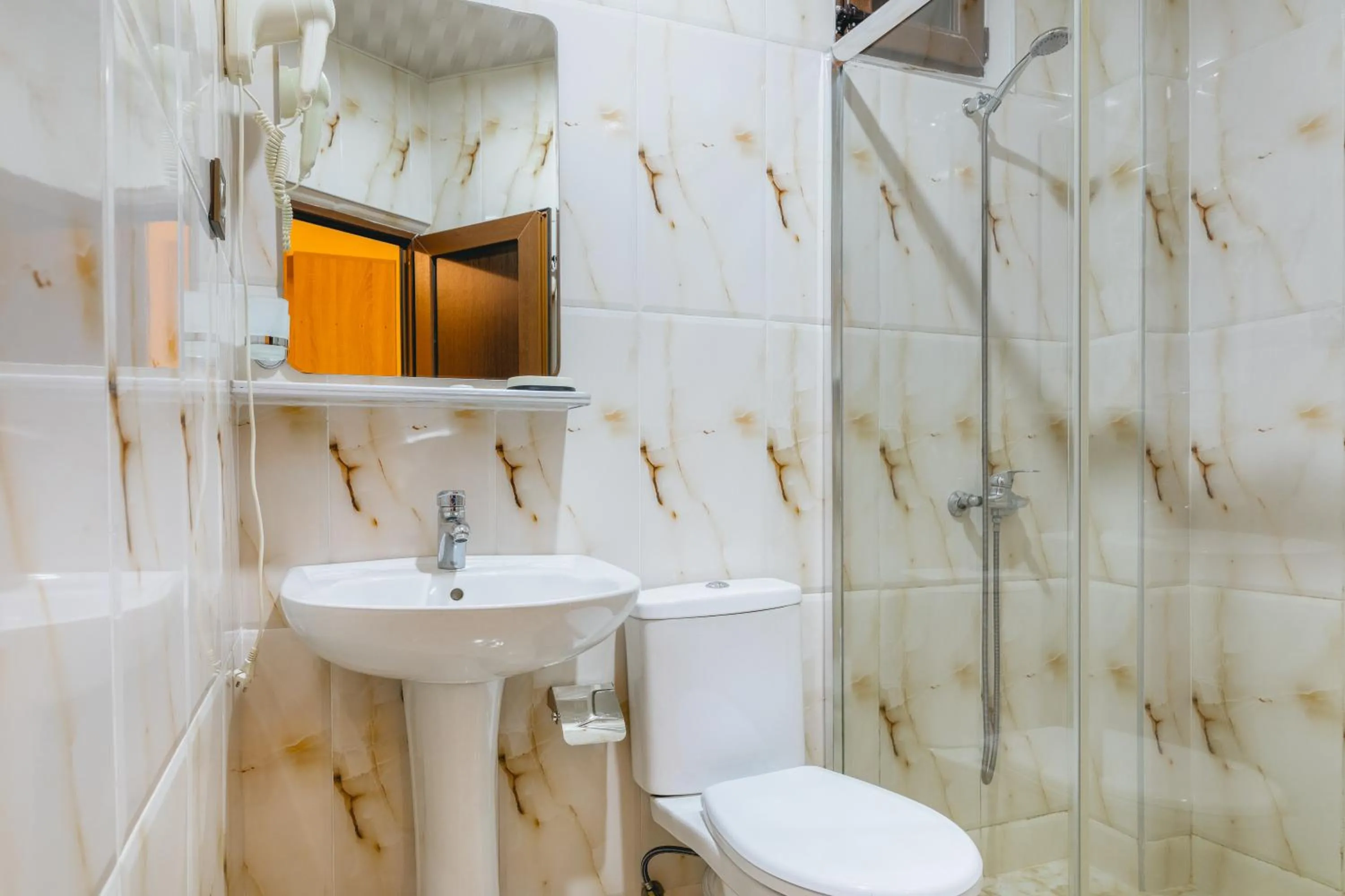 Bathroom in Hotel Chveni Ezo