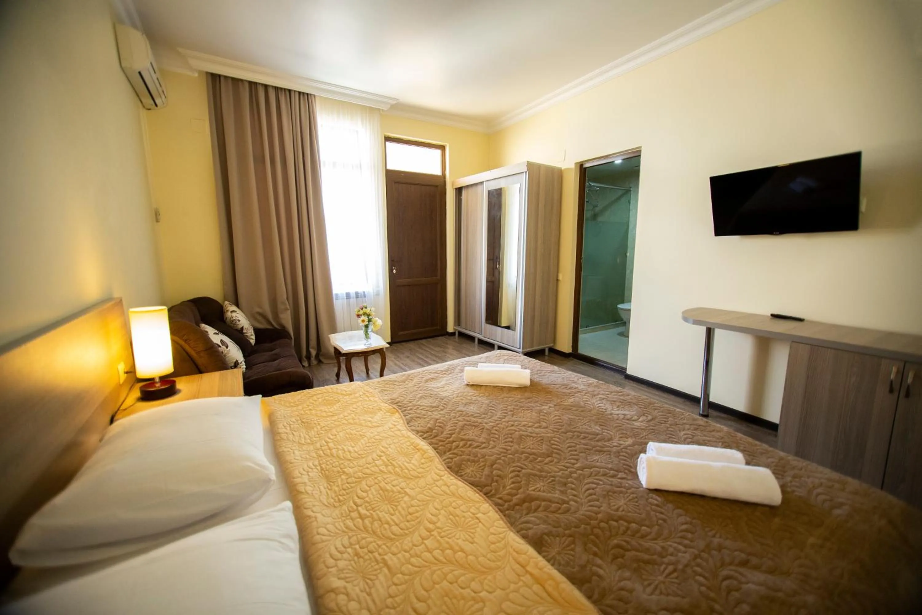 Bed in Hotel Chveni Ezo