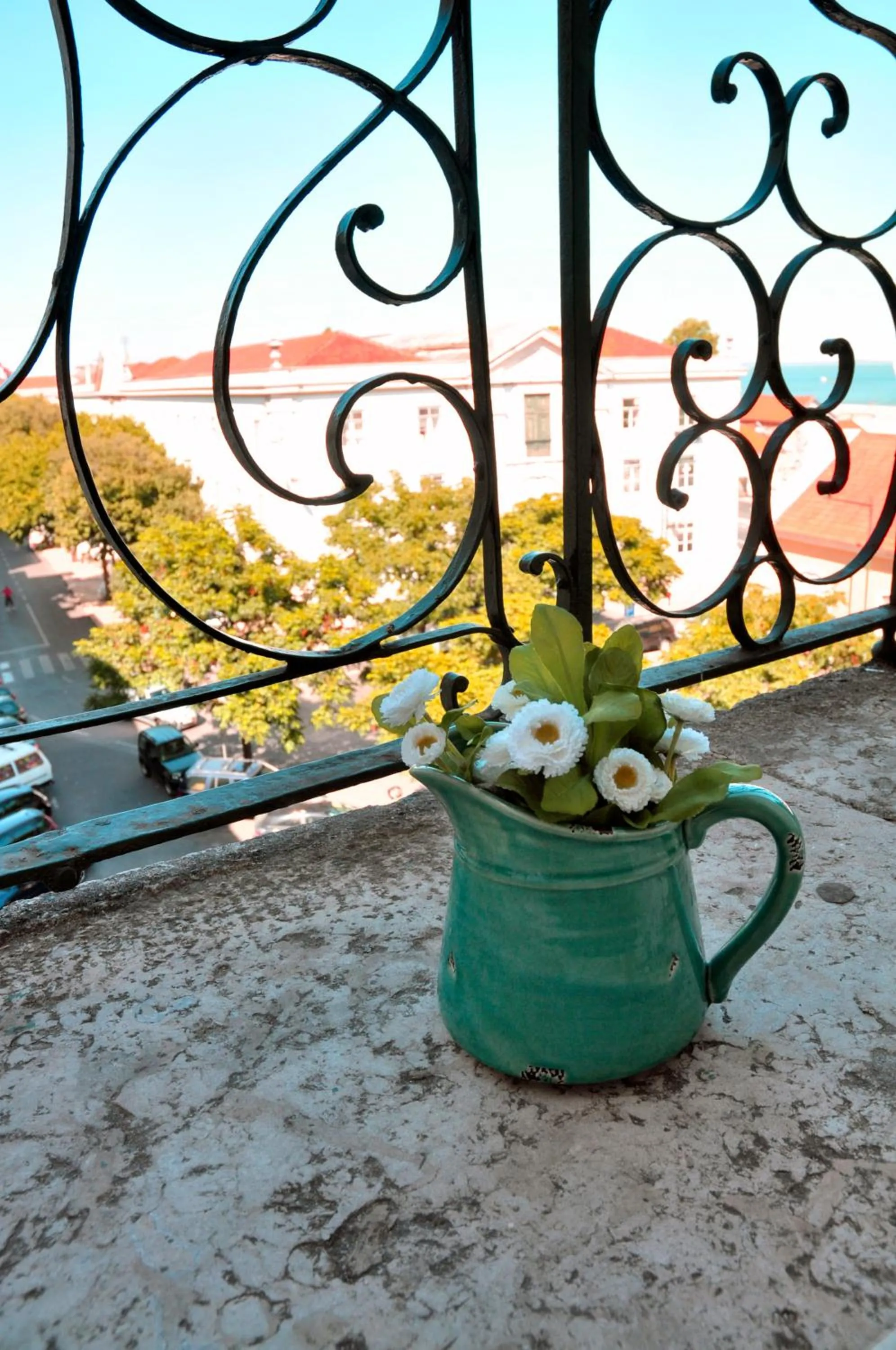 Alfama District by be@home