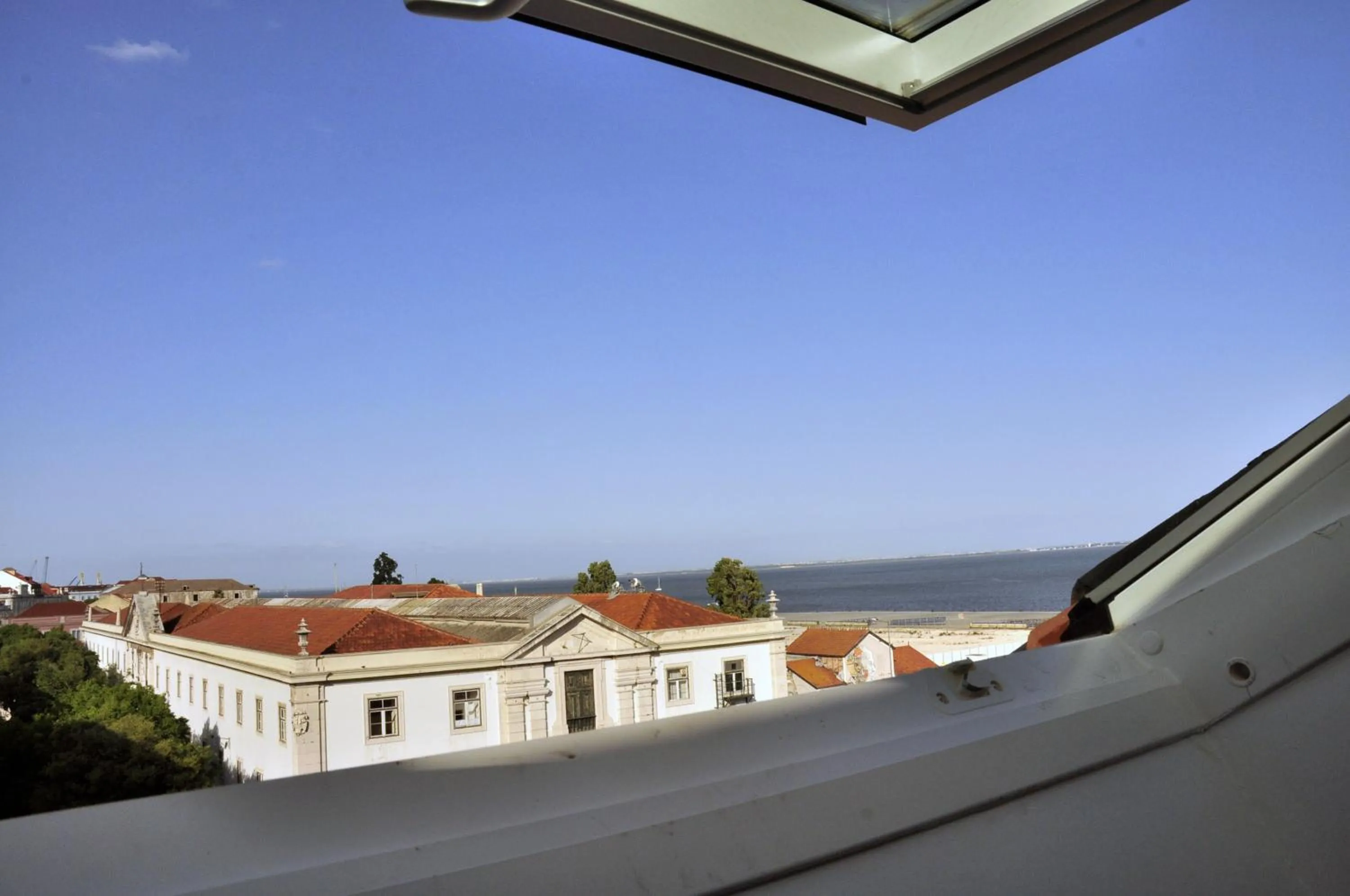 Alfama District by be@home
