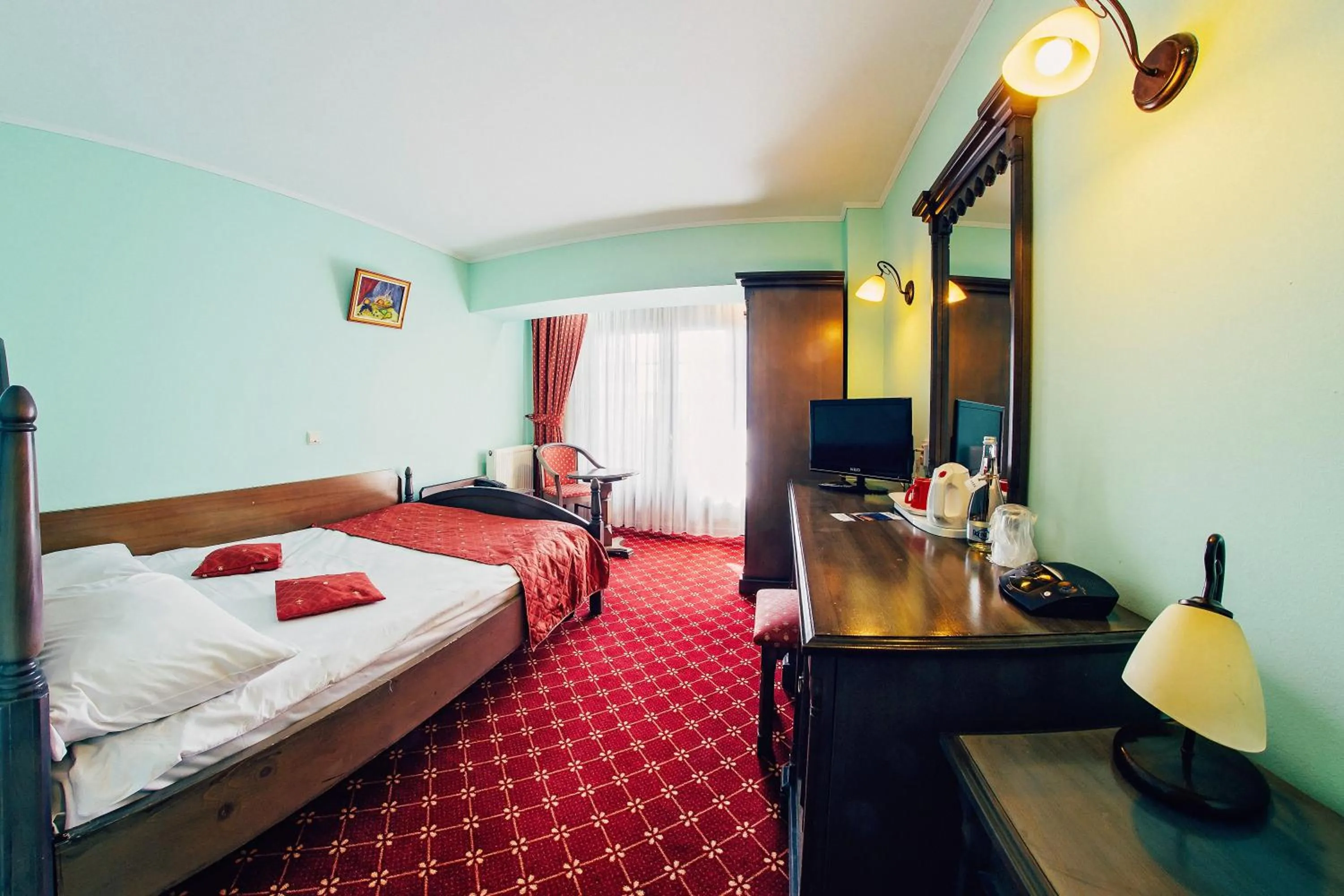 Photo of the whole room, Bed in Hotel Best Western Bucovina