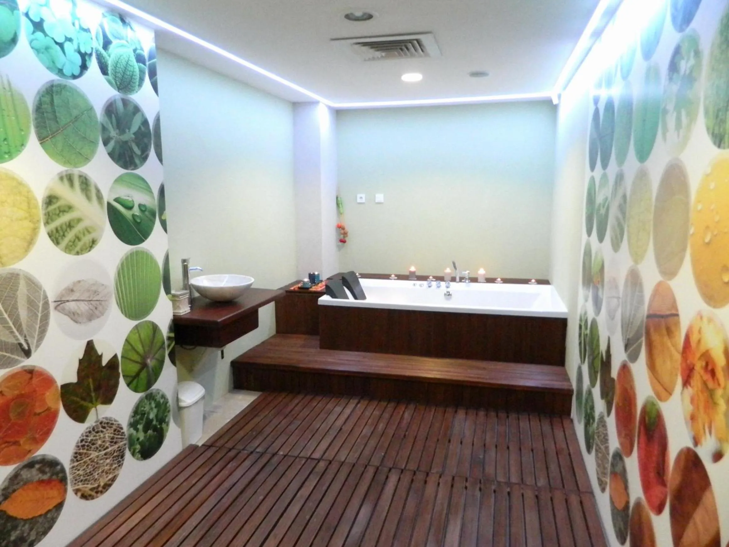 Hot Tub in Hotel Best Western Bucovina