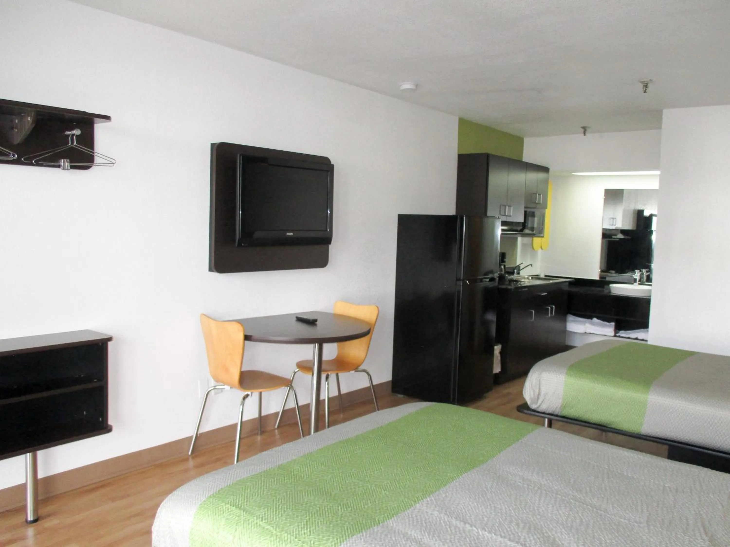 Bedroom, Bed in Studio 6-Alexandria, LA