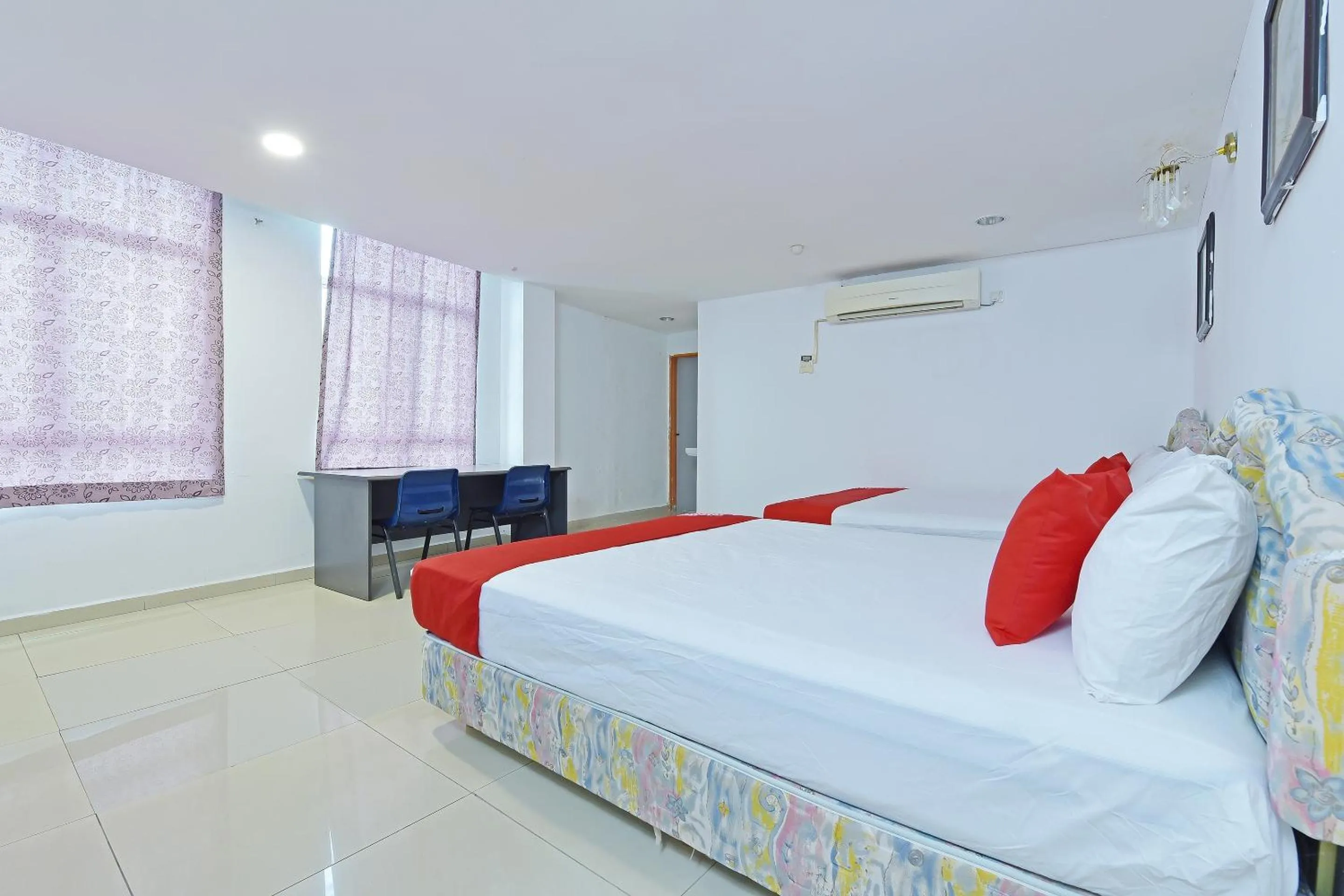 Bedroom, Bed in Hotel O Sam Huat Hotel