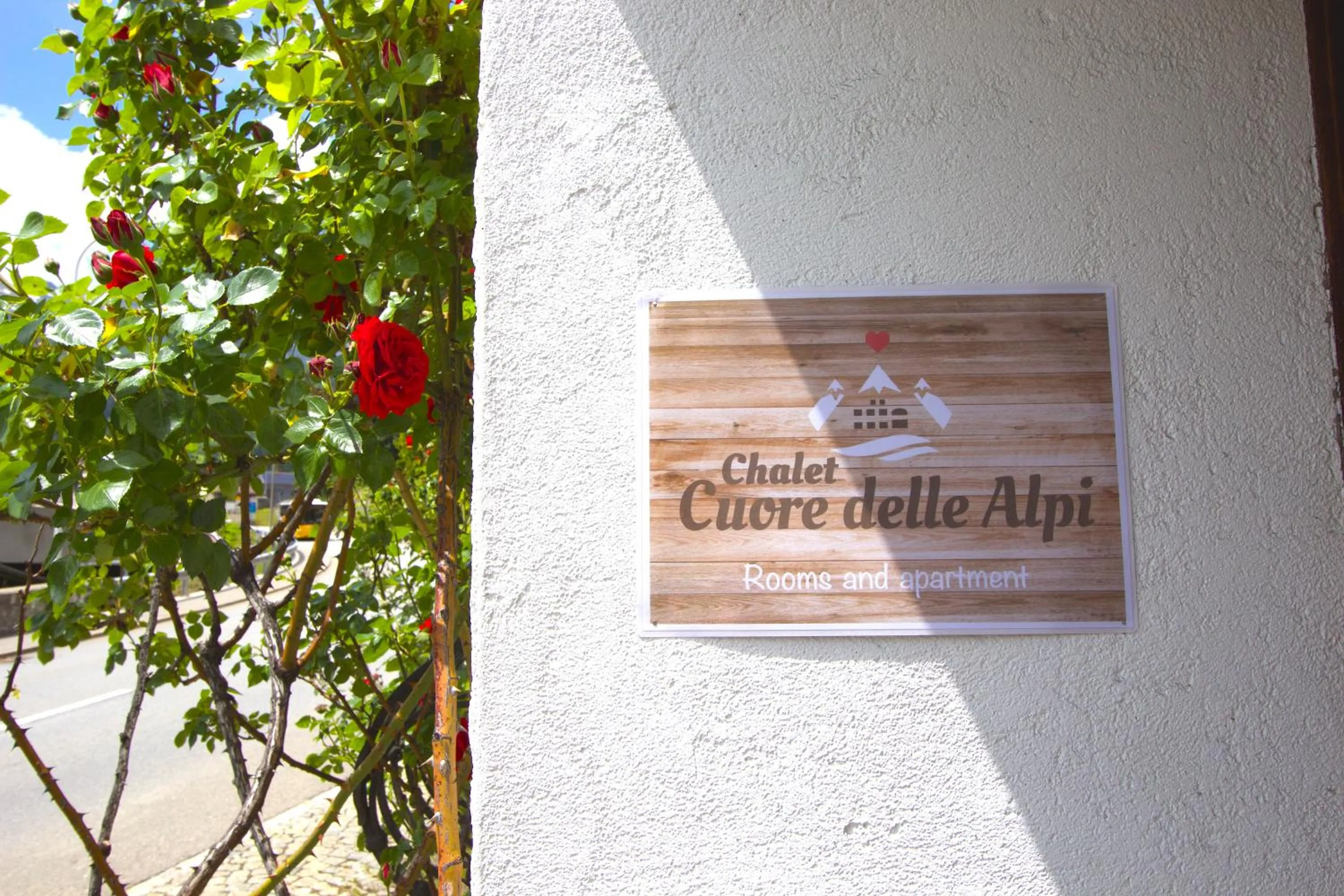 Property logo or sign in Chalet Cuore delle Alpi