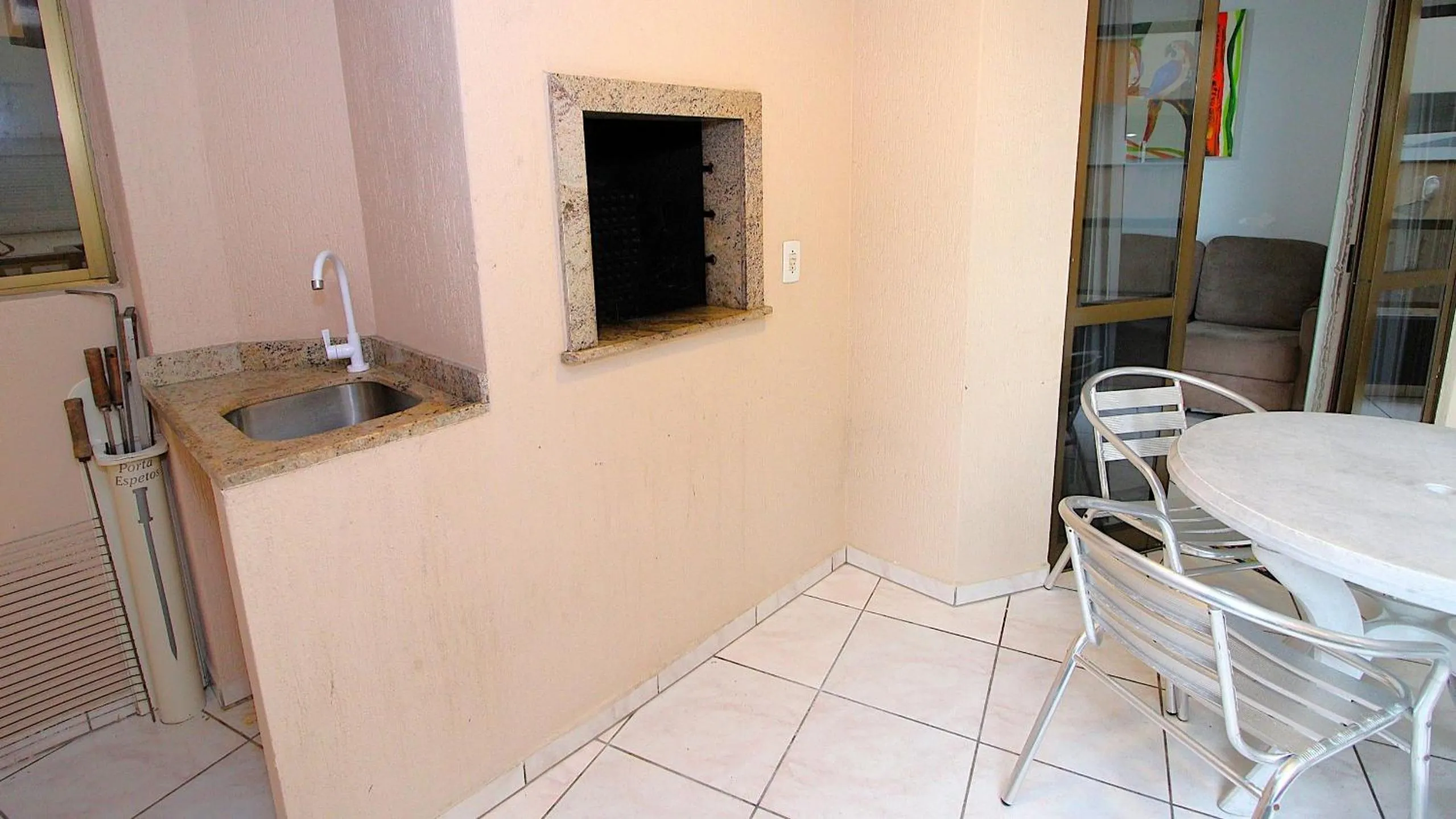 1029 - Apartamento no centro de Bombinhas - Residencial estrela do mar 2 104 A