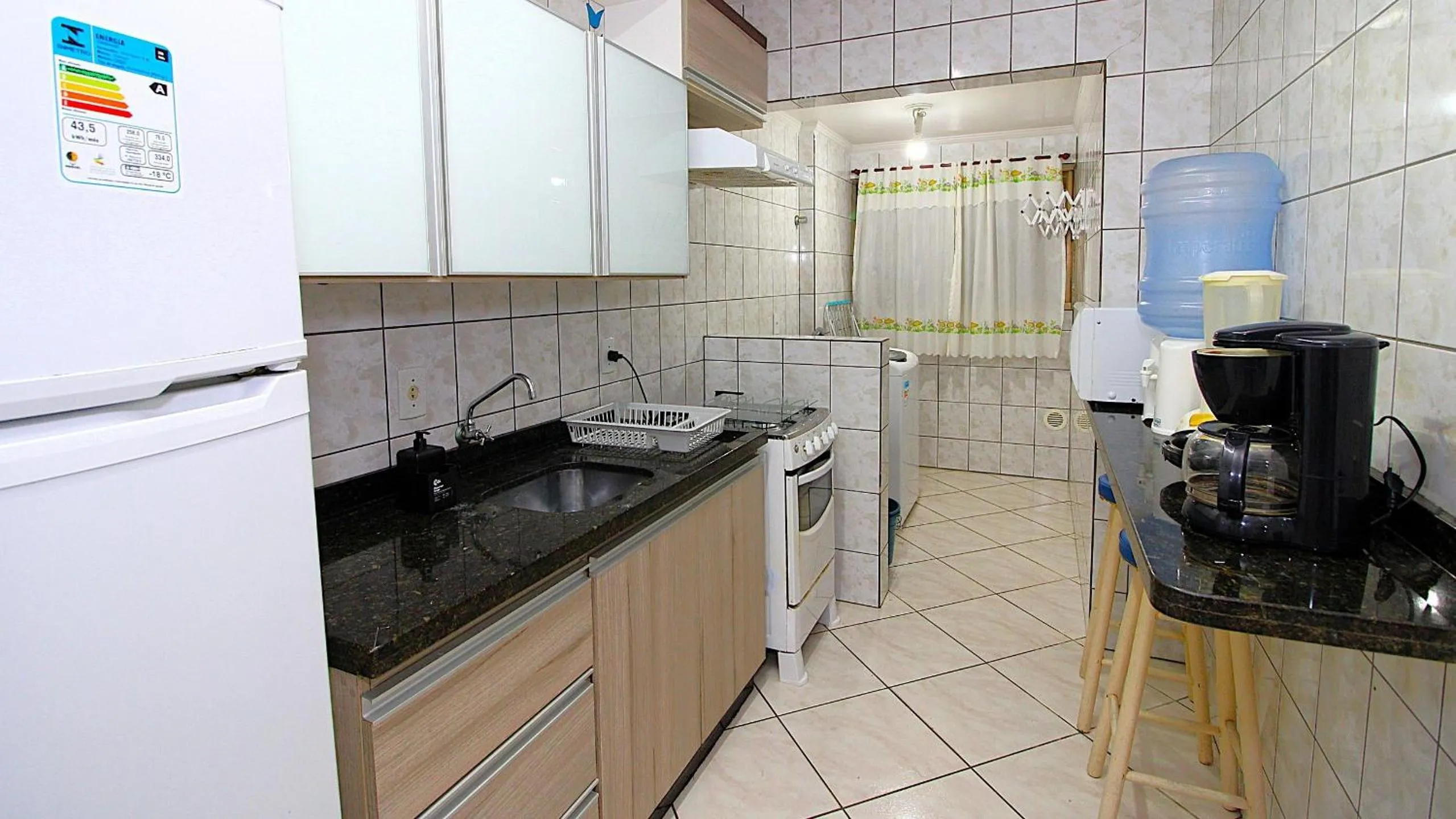 1029 - Apartamento no centro de Bombinhas - Residencial estrela do mar 2 104 A