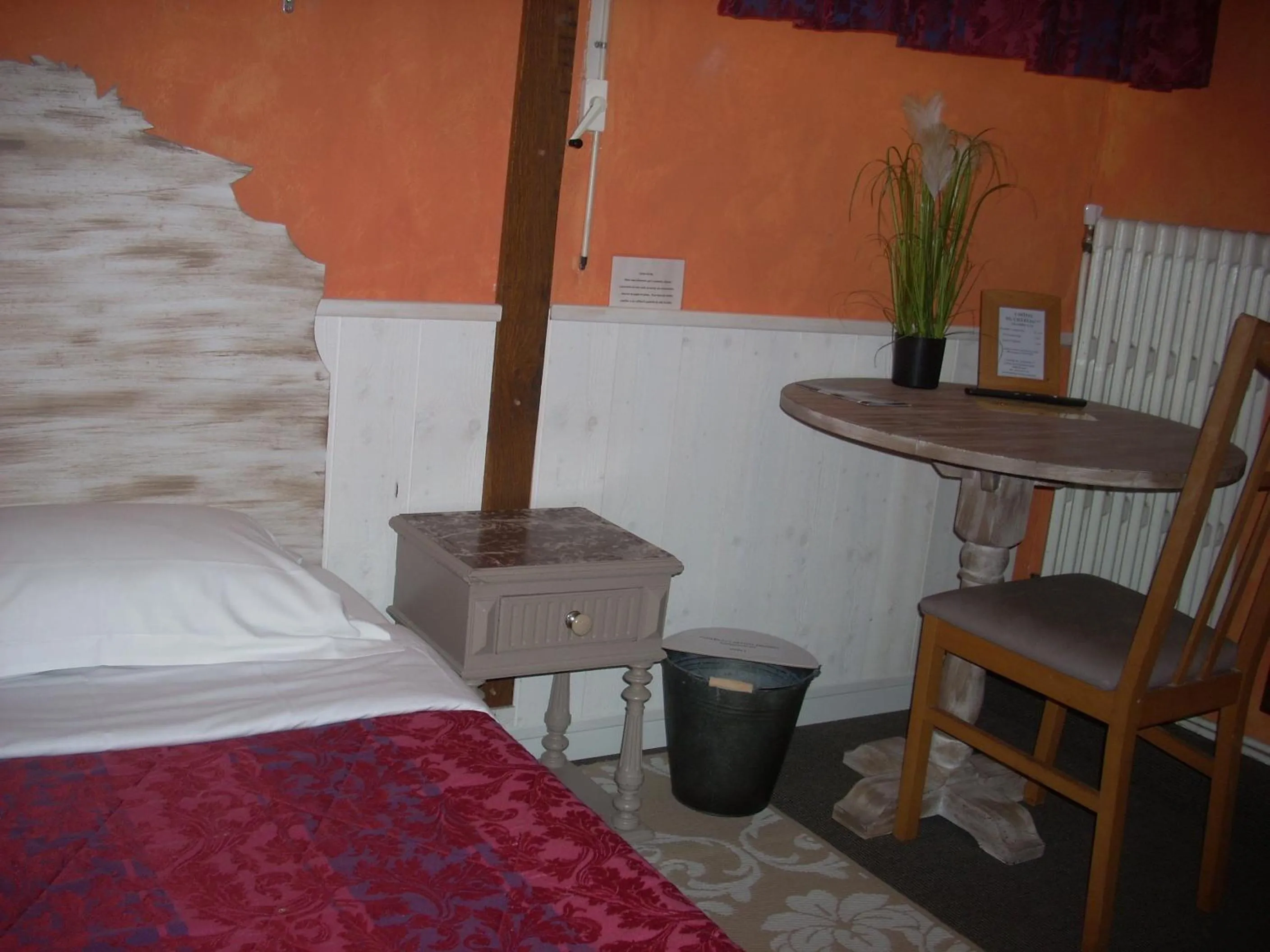 Bed in Hotel du Château