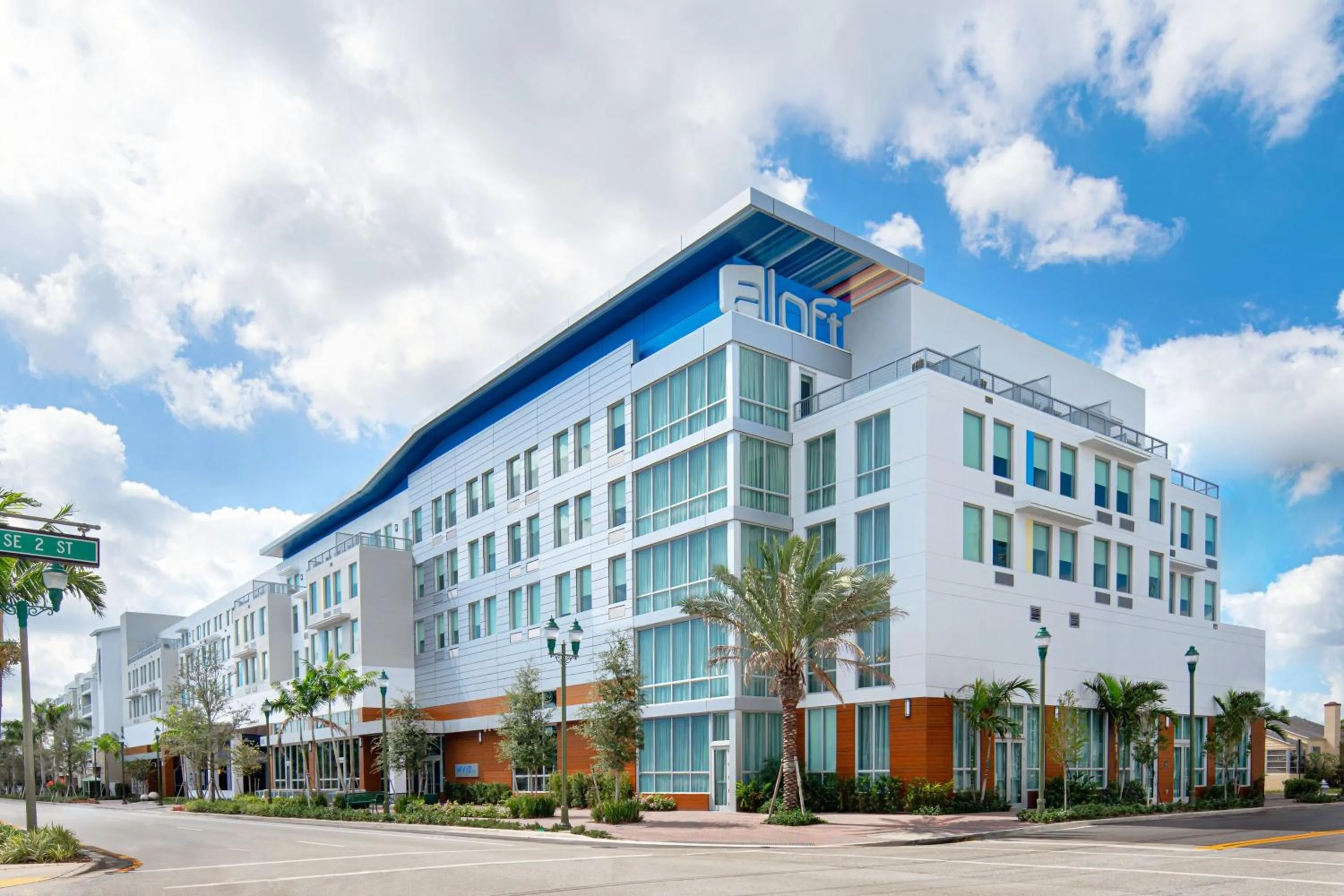 Property building in Aloft Delray Beach