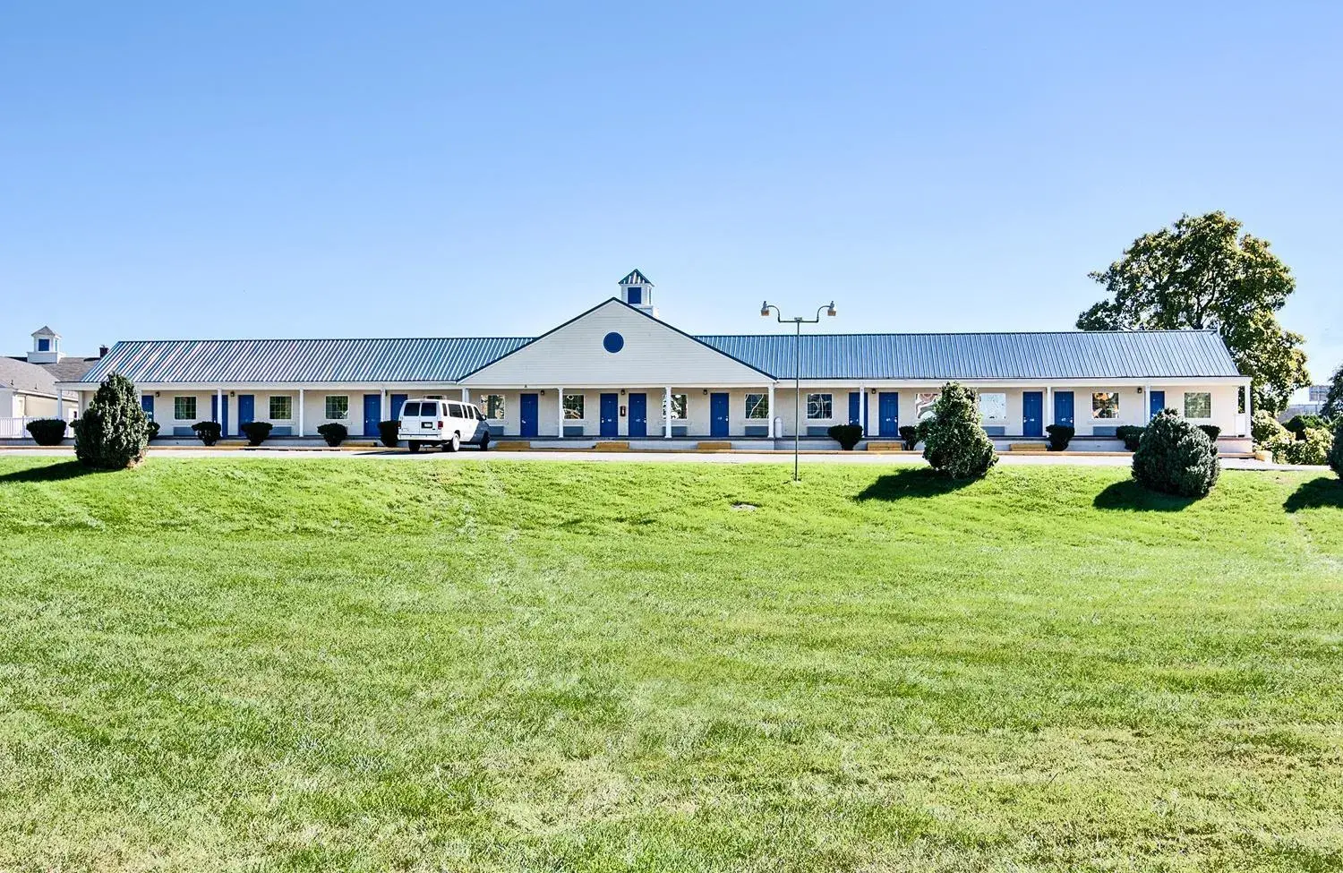 Property building in Motel 6-Harrisonburg, VA - South Property building in Motel 6-Harrisonburg, VA - South