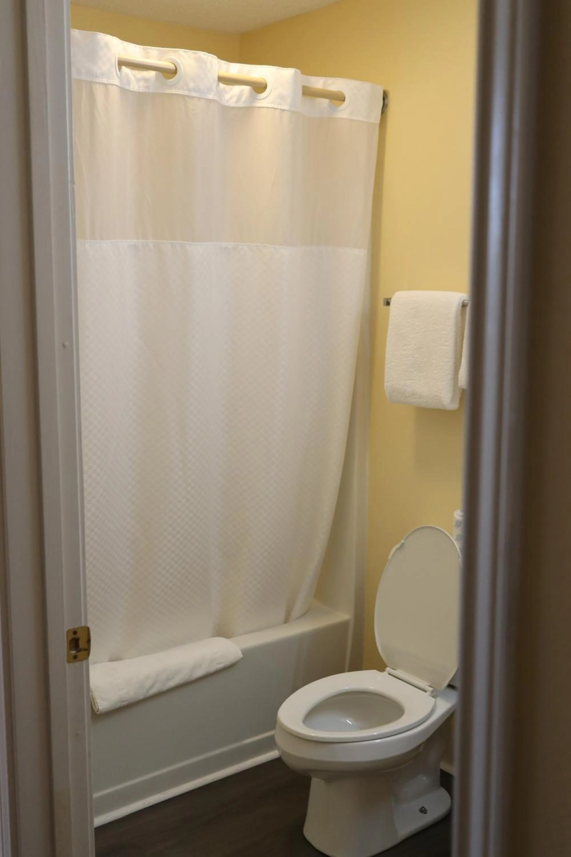 Bathroom in Woodstream Inn