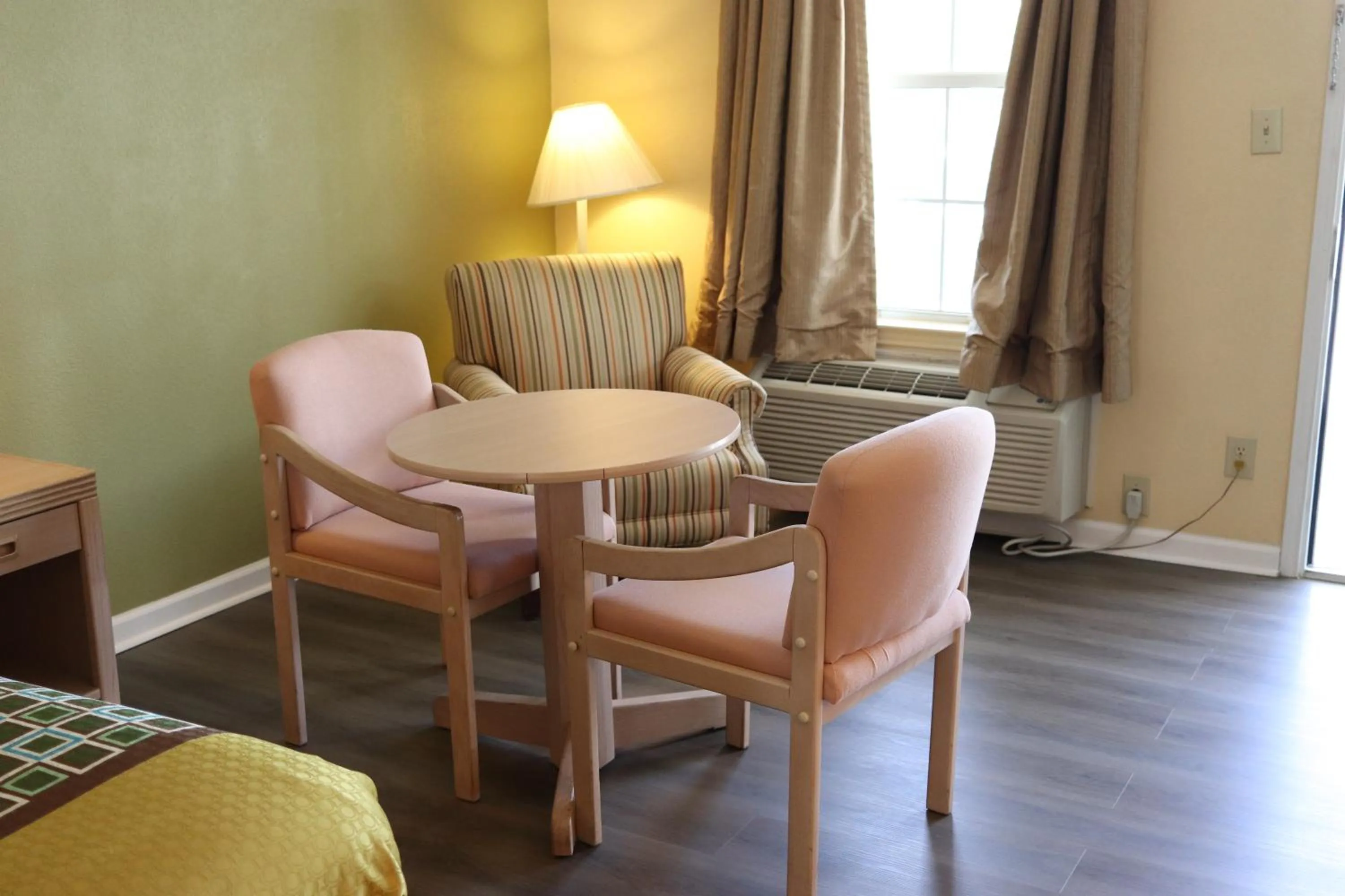 Guests in Woodstream Inn