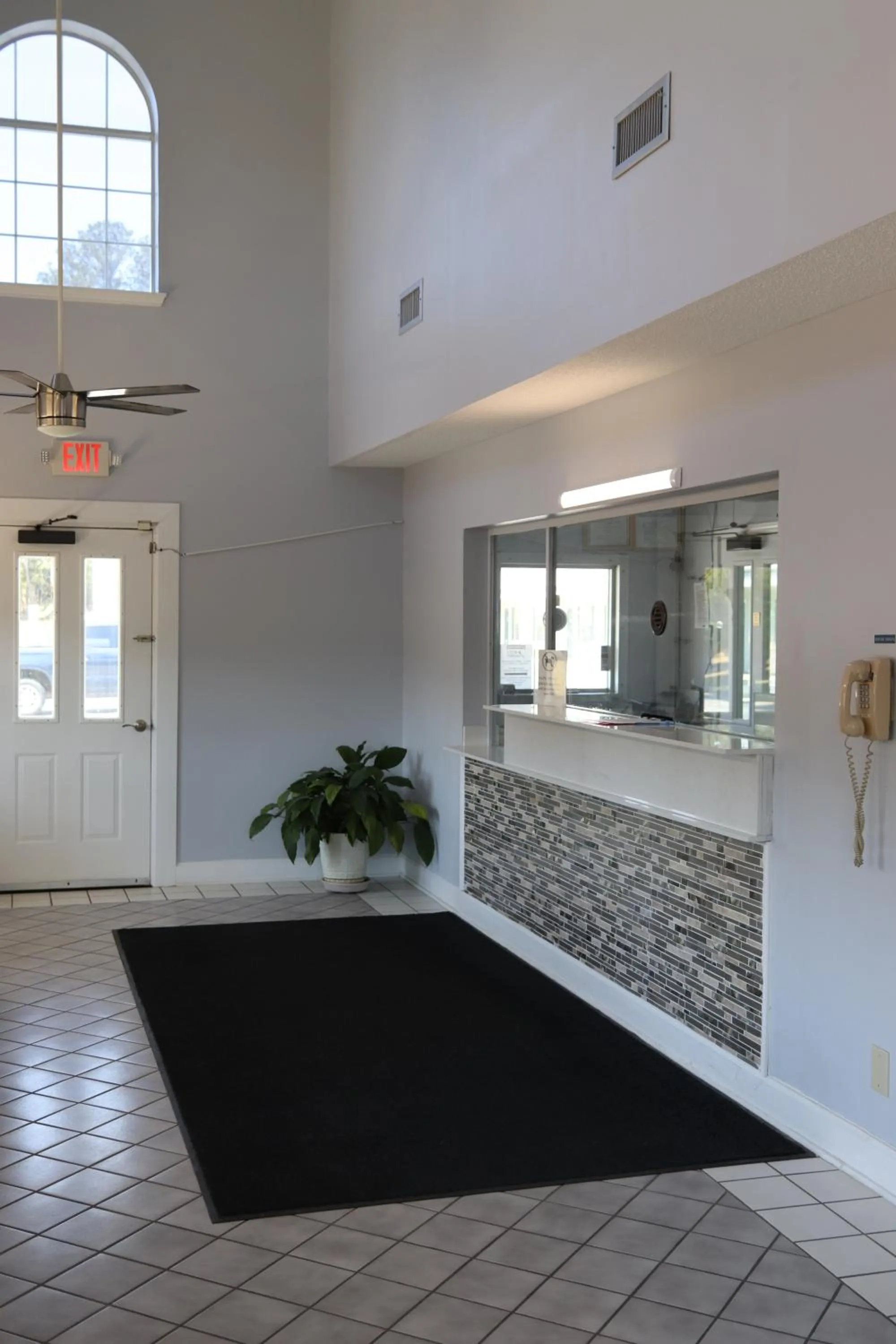 Lobby or reception in Woodstream Inn