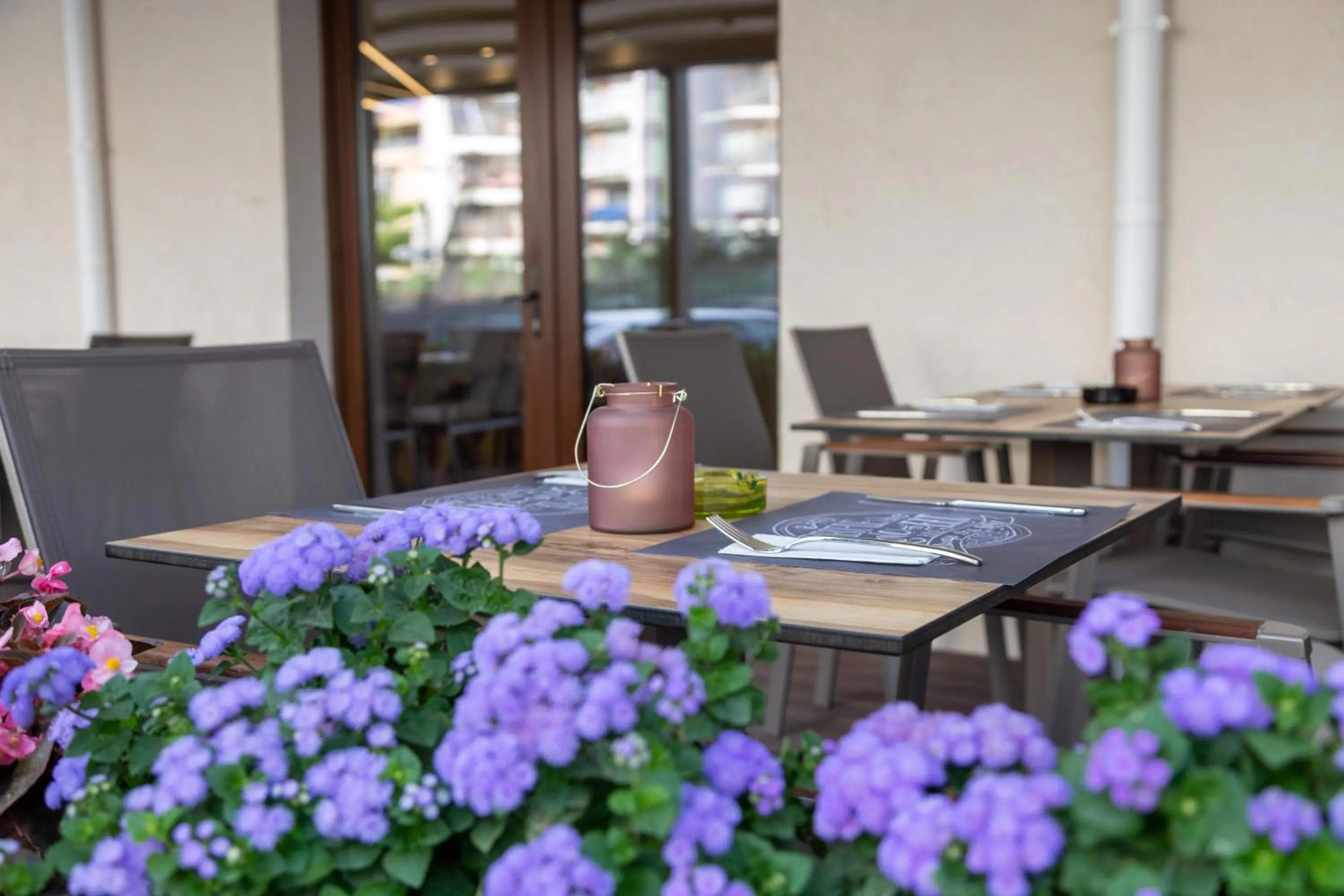Dining area in Hotel Manor