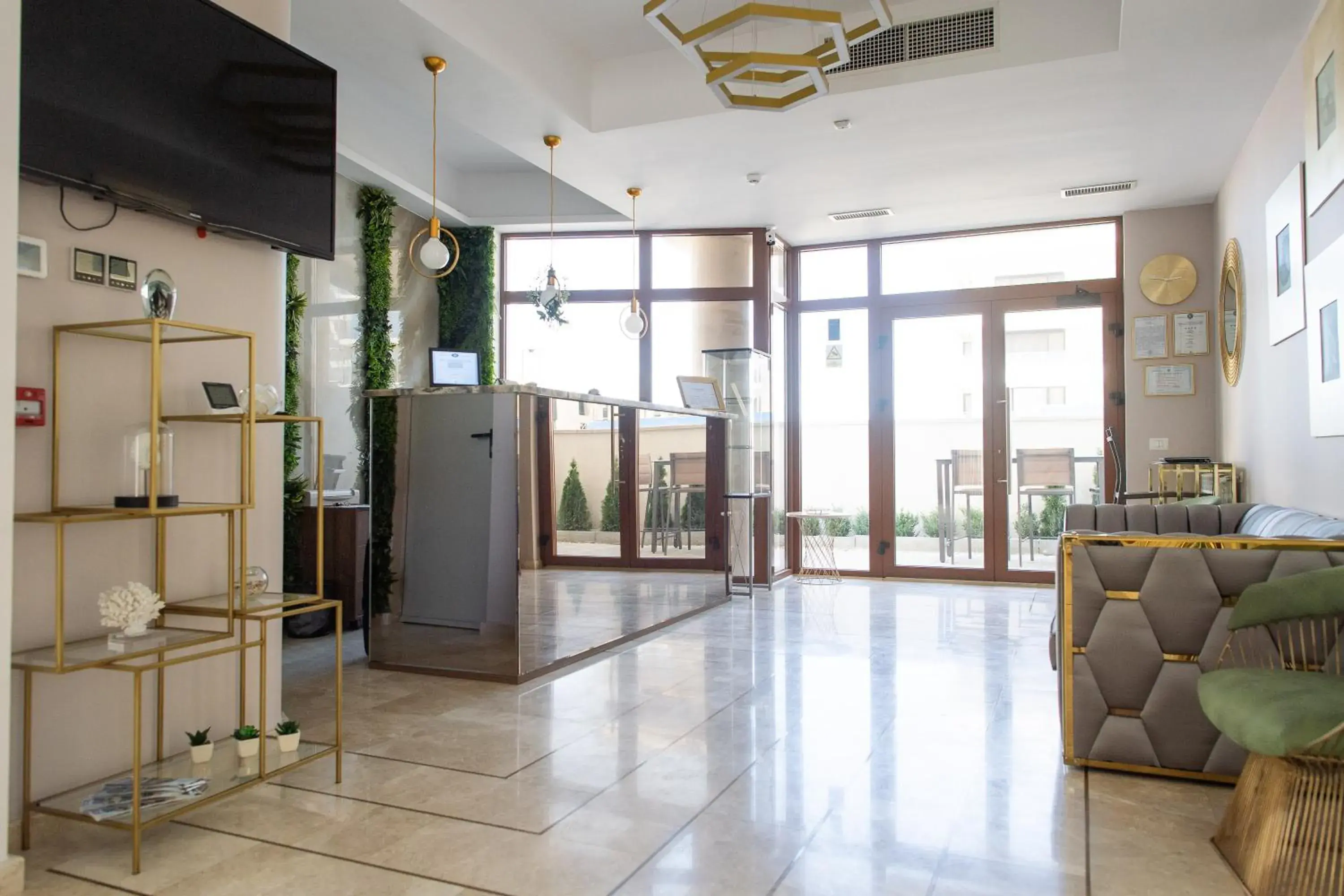 Lobby or reception in Hotel Manor Lobby or reception in Hotel Manor