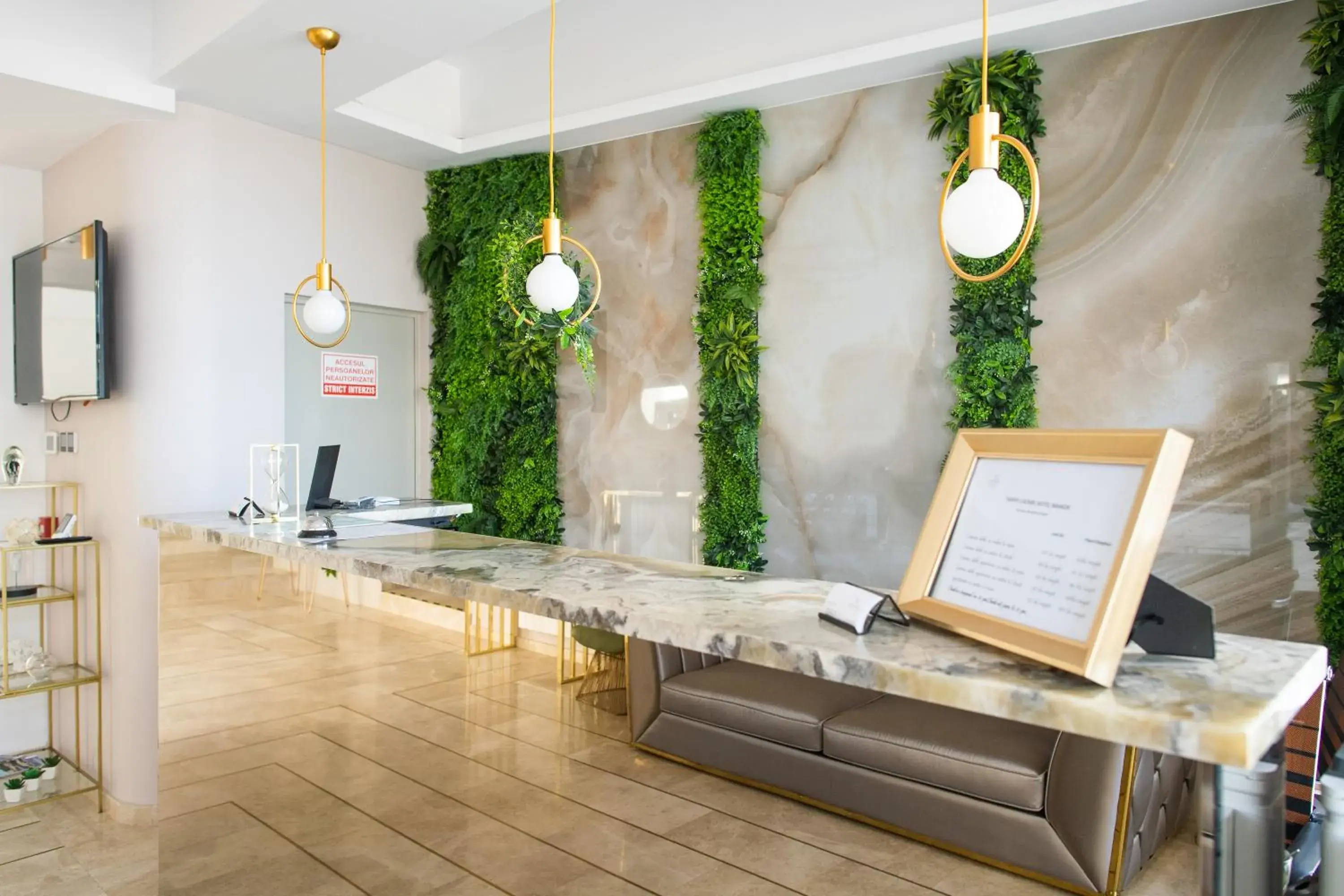 Lobby or reception in Hotel Manor Lobby or reception in Hotel Manor